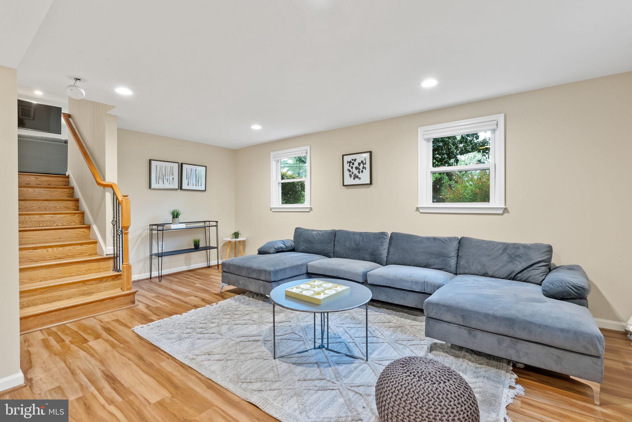 MOUNT VERNON - Residential