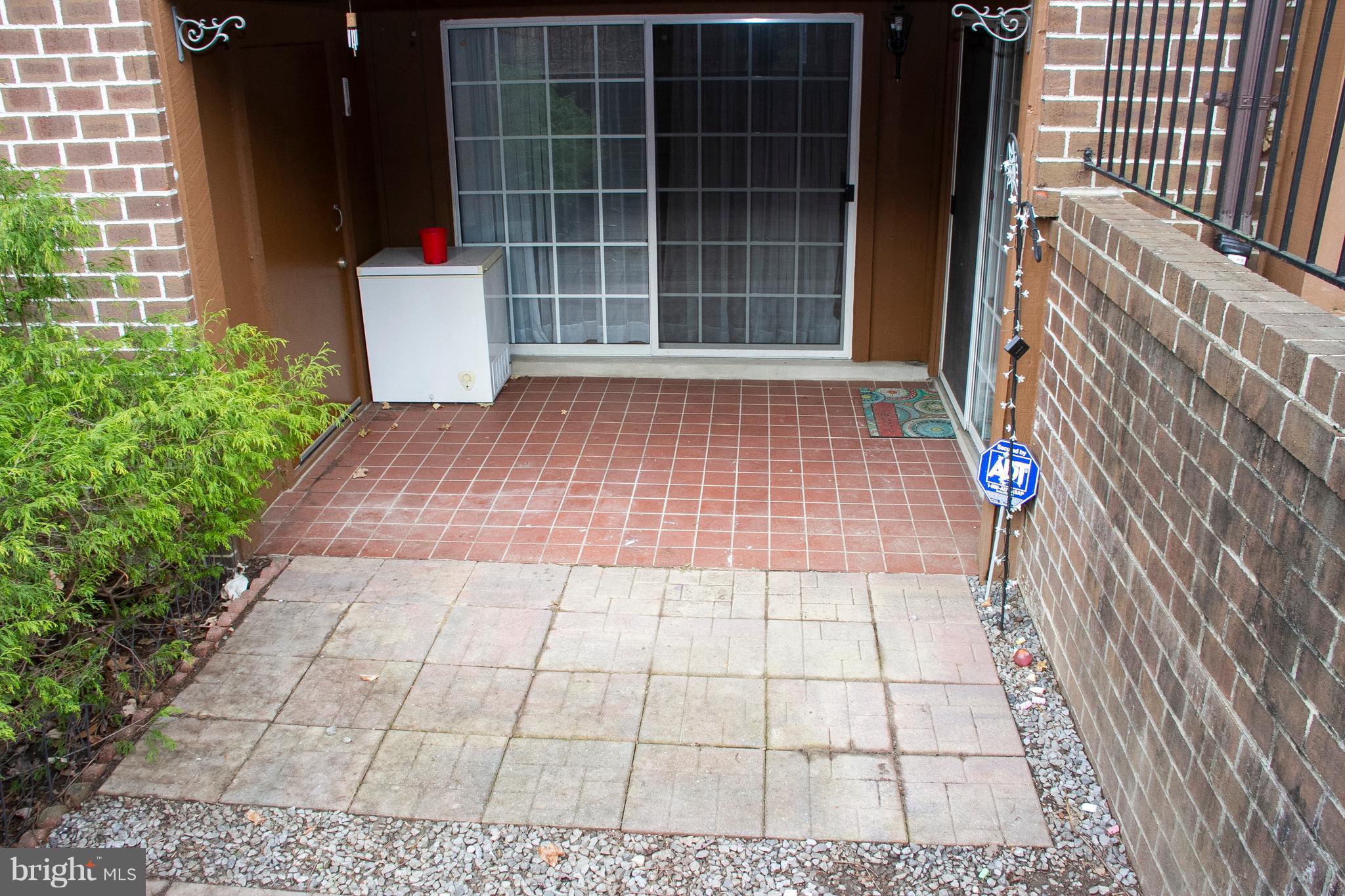 THE FALLS GARDEN - Residential