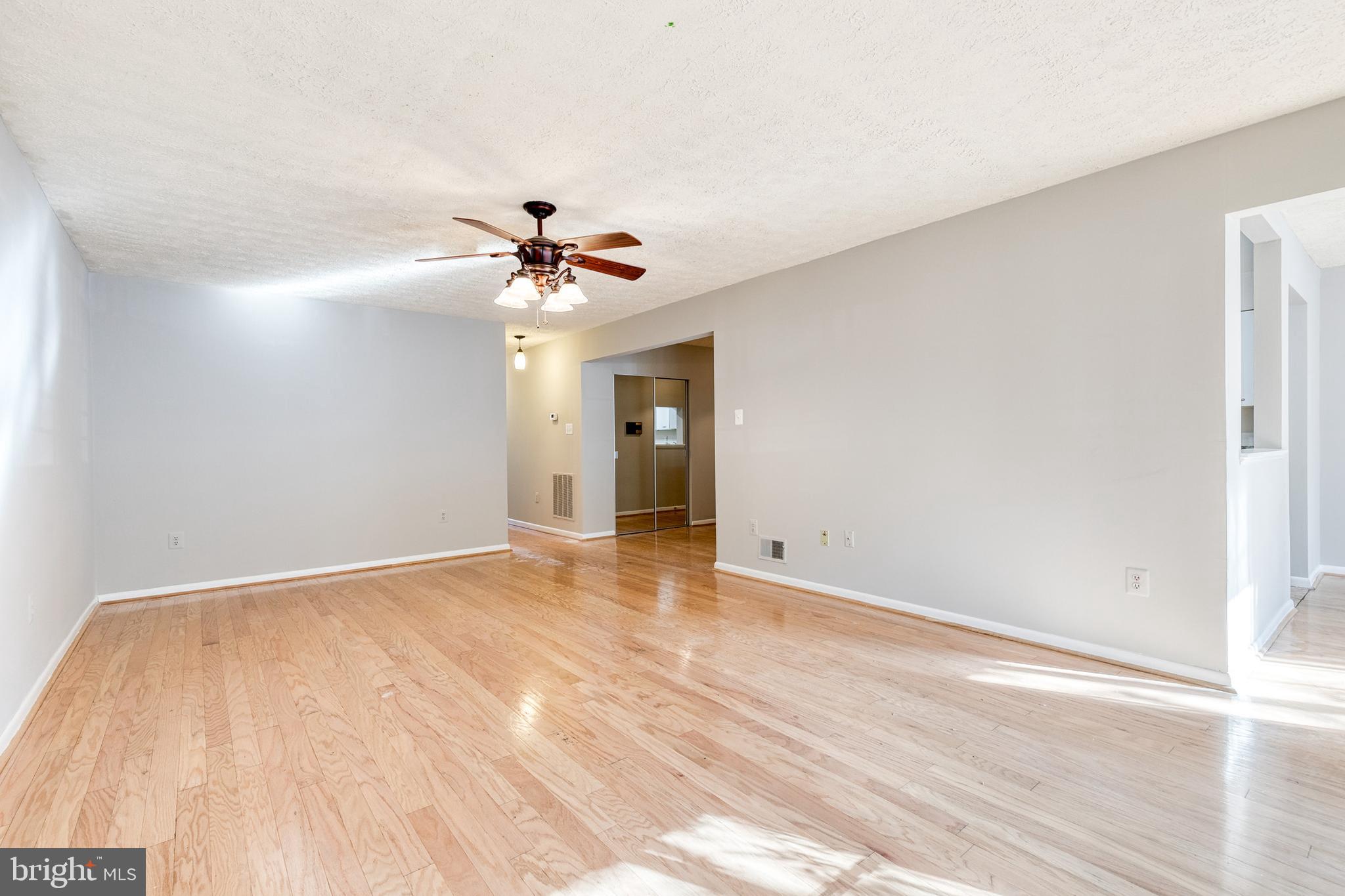 THE FALLS GARDEN - Residential