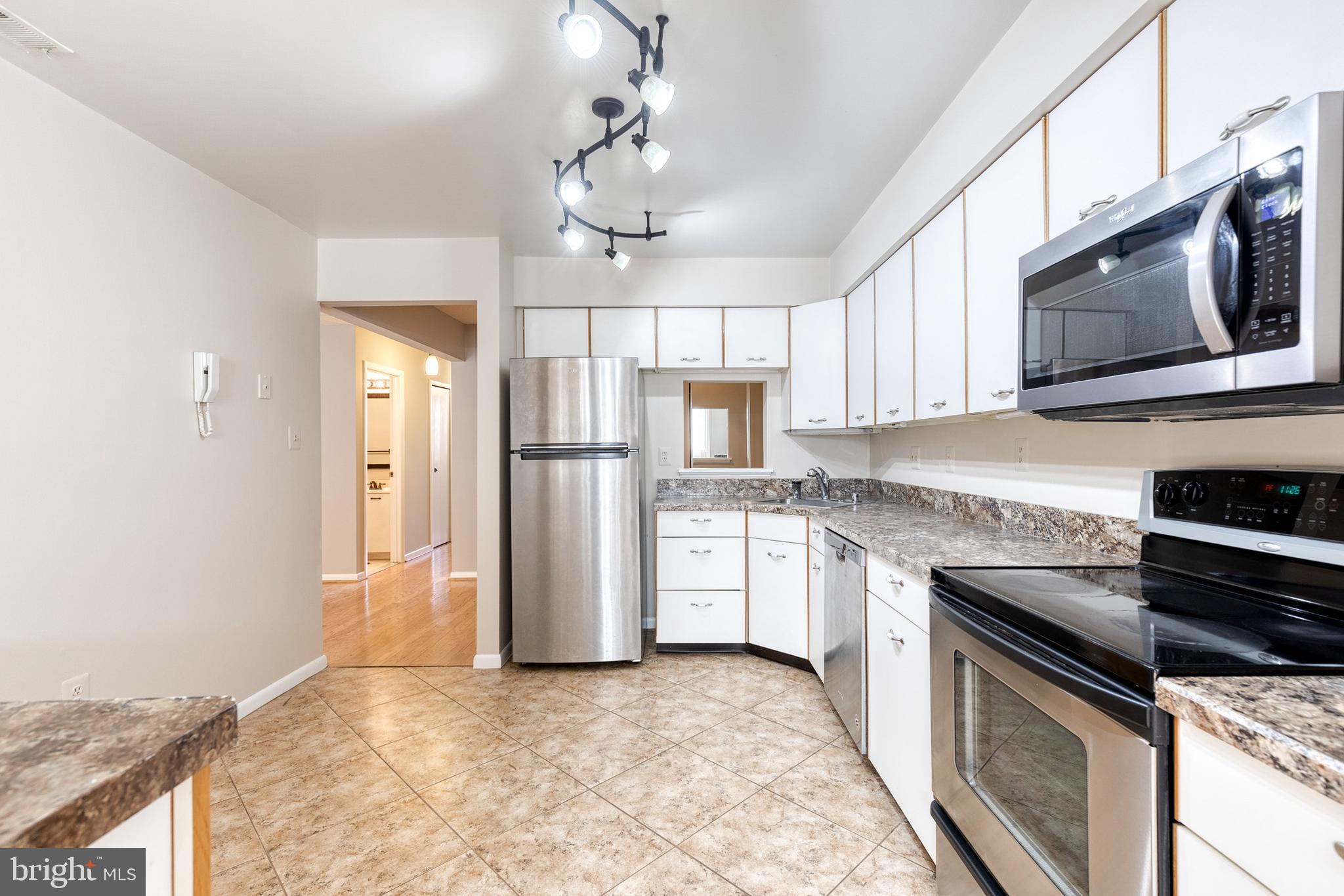 THE FALLS GARDEN - Residential