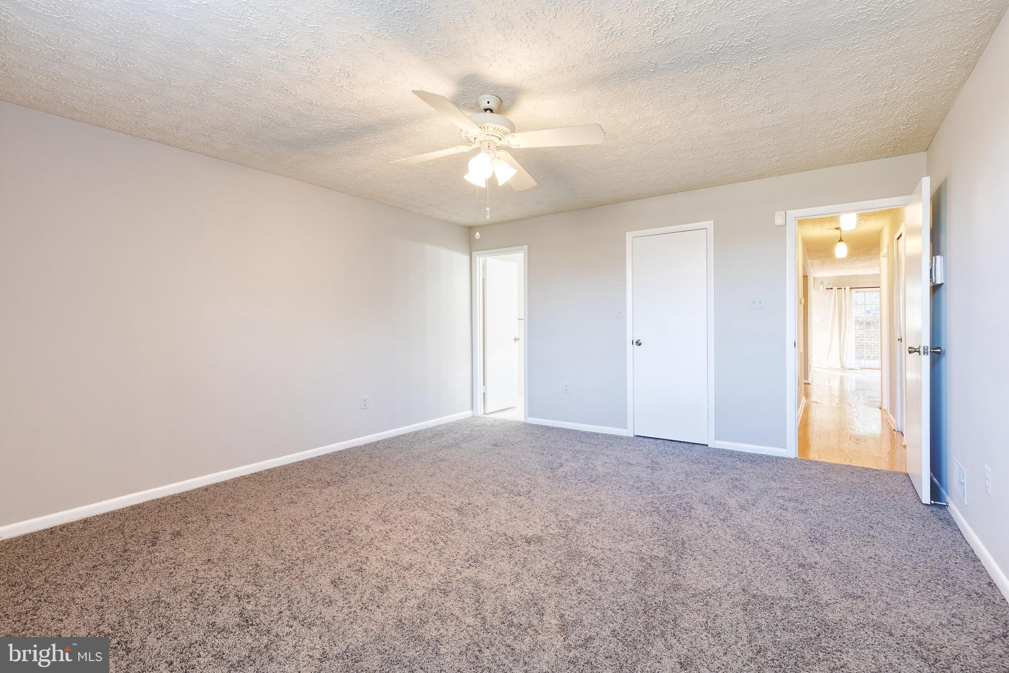 THE FALLS GARDEN - Residential