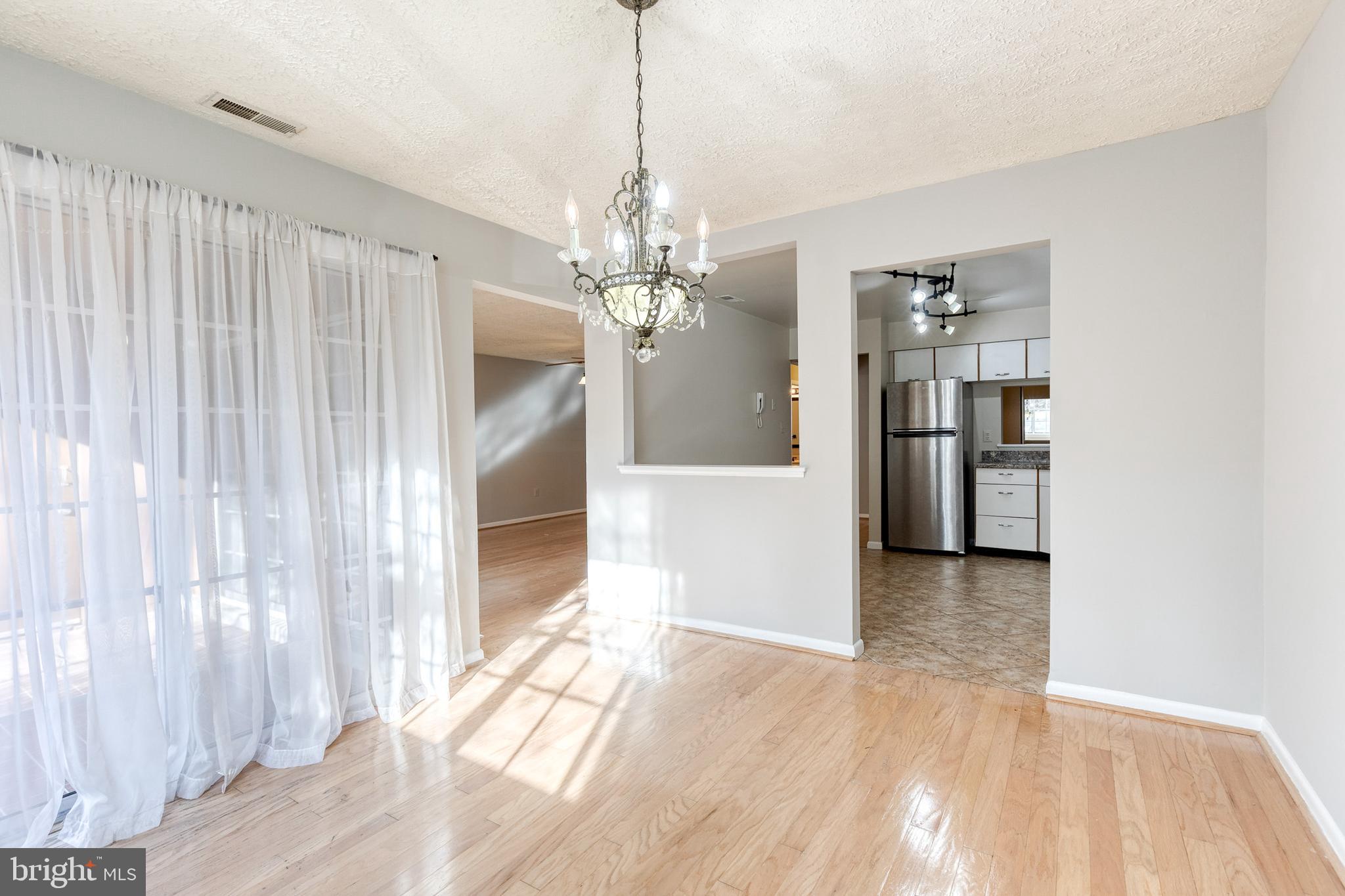 THE FALLS GARDEN - Residential