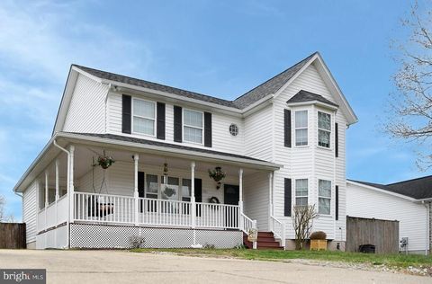 Homes For Sale - 21984 Barkentine Court<br/> GREAT MILLS, MD 20634