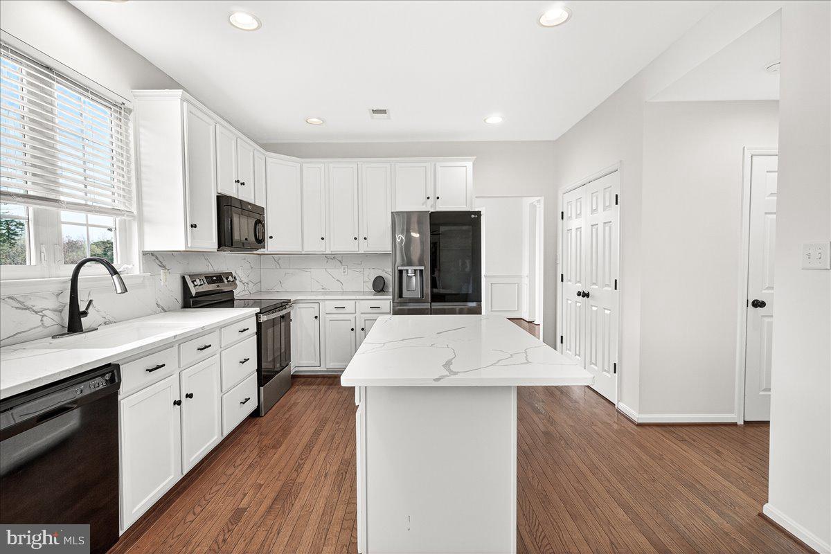 THE FAIRWAYS - Residential