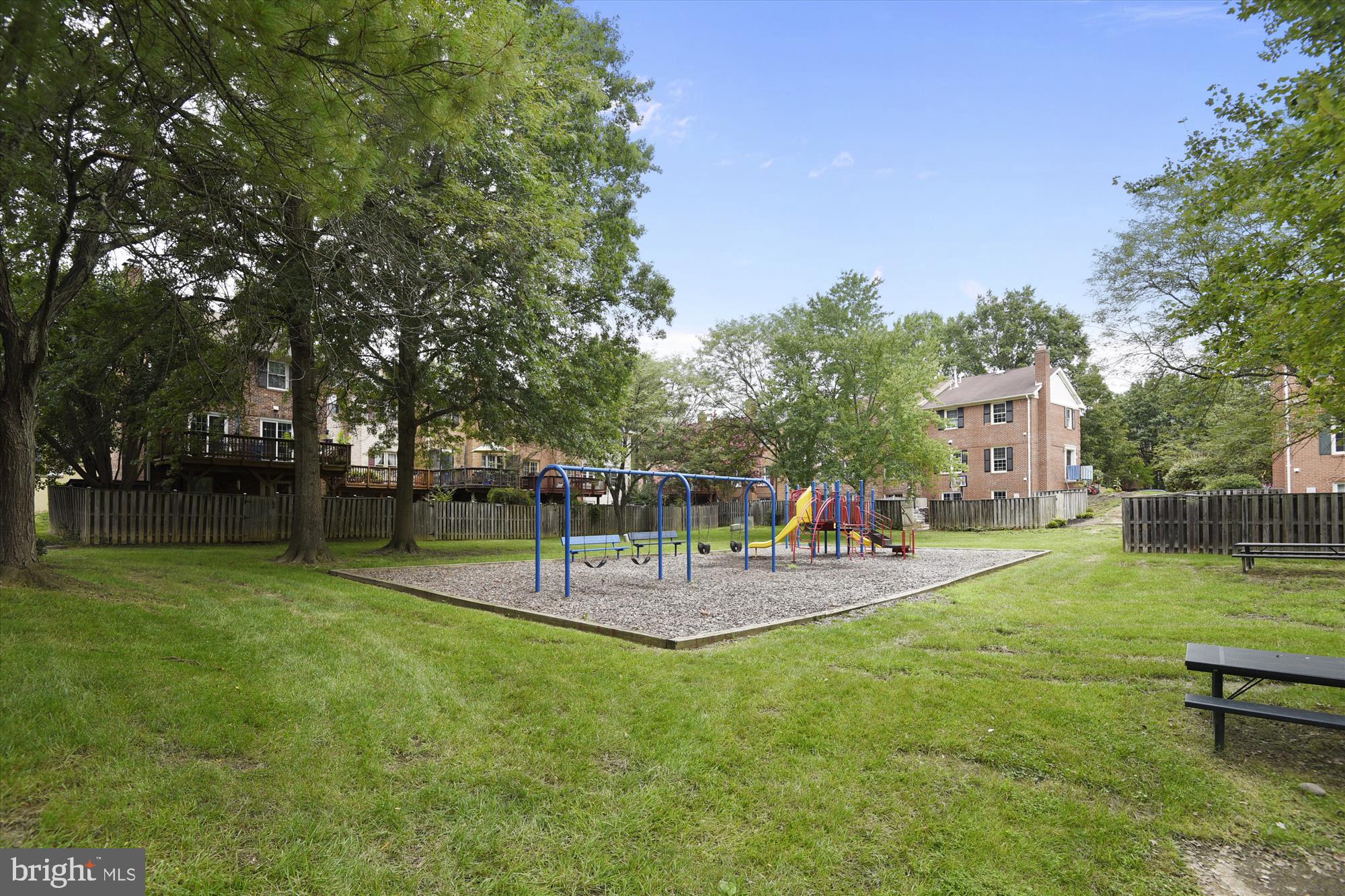 HUNTINGTON AT MT VERNON - Residential
