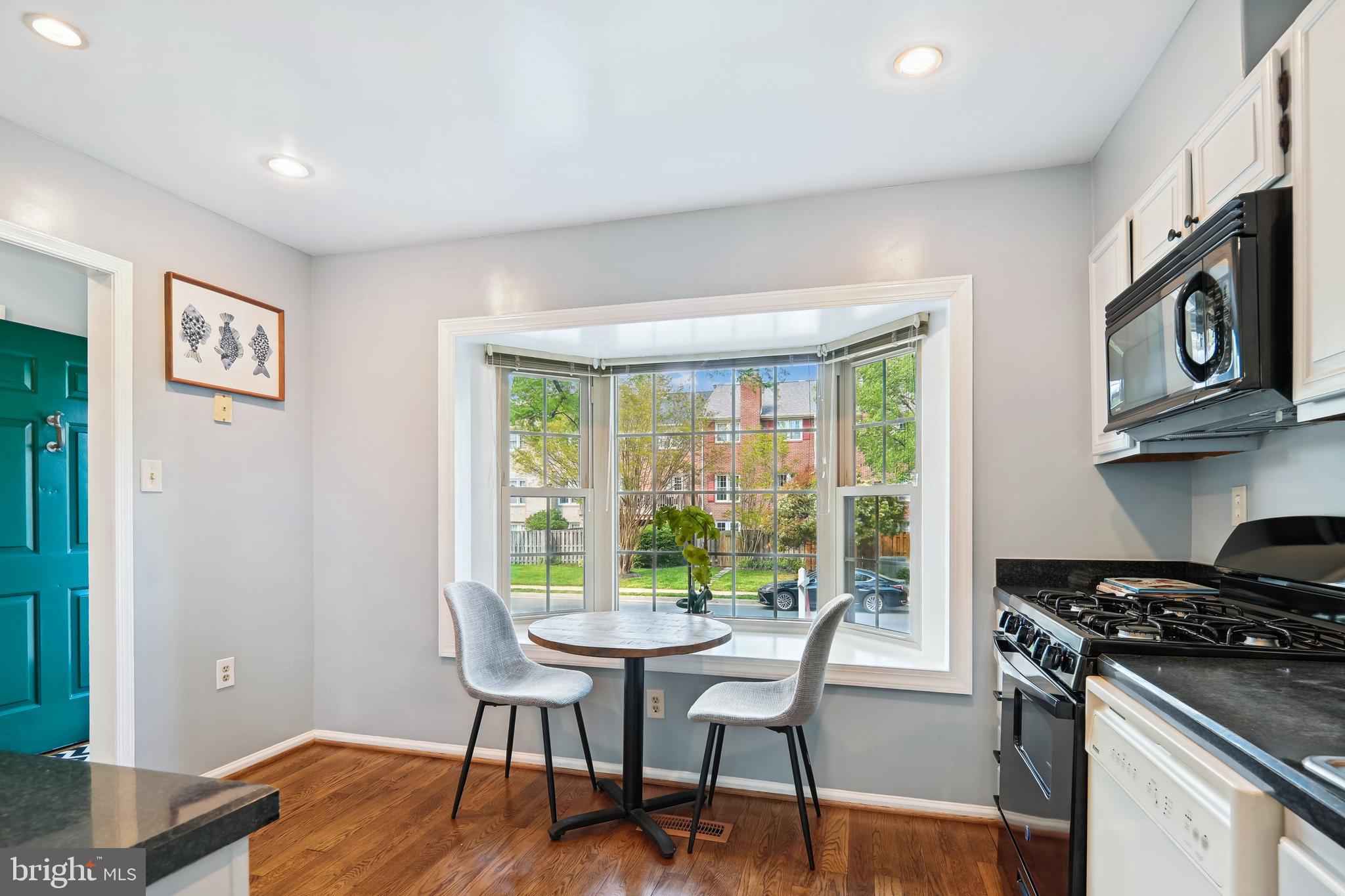 HUNTINGTON AT MT VERNON - Residential