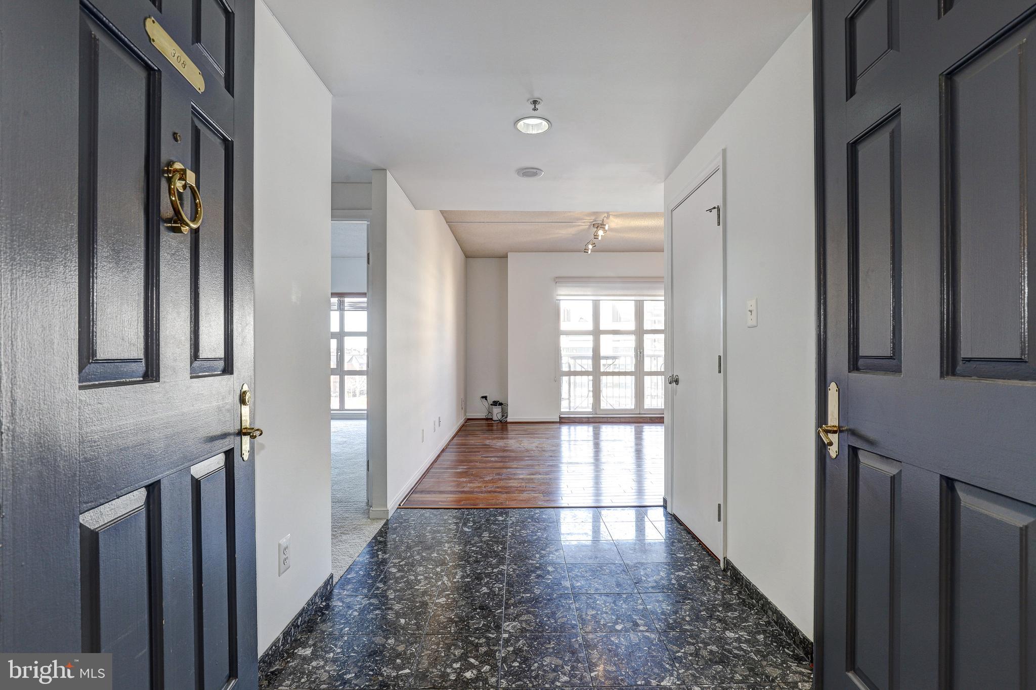 INNER HARBOR - Residential Lease