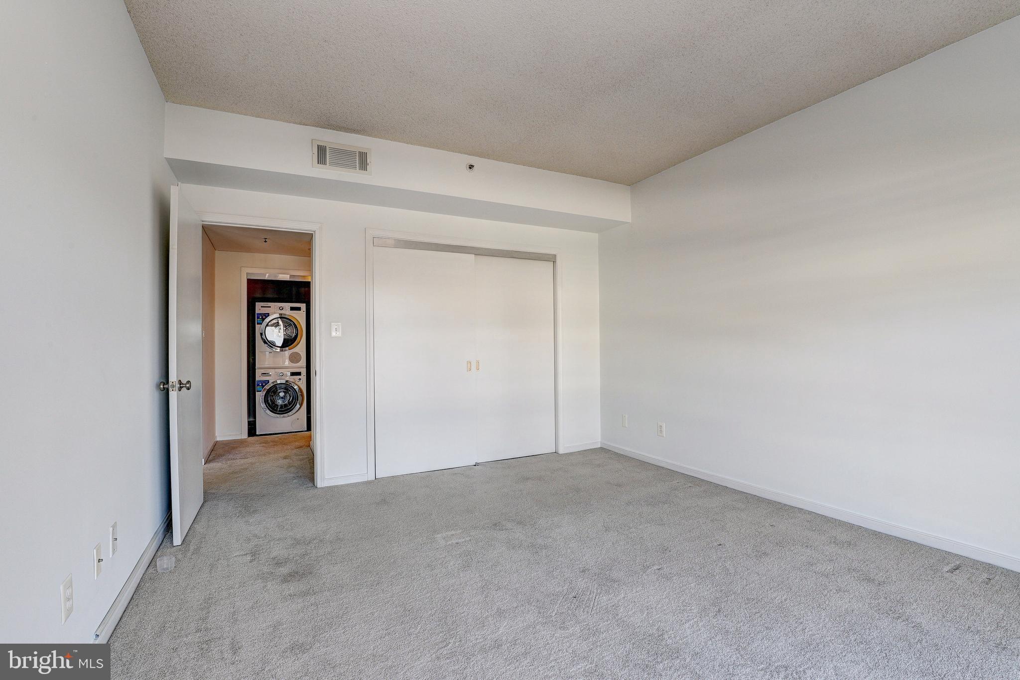 INNER HARBOR - Residential Lease