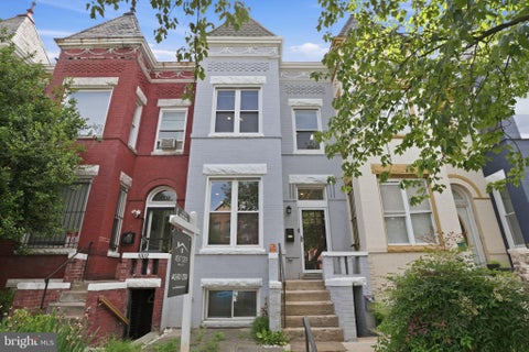 Townhouse For Rent - 1004 11th Street<br/> WASHINGTON, DC 20002