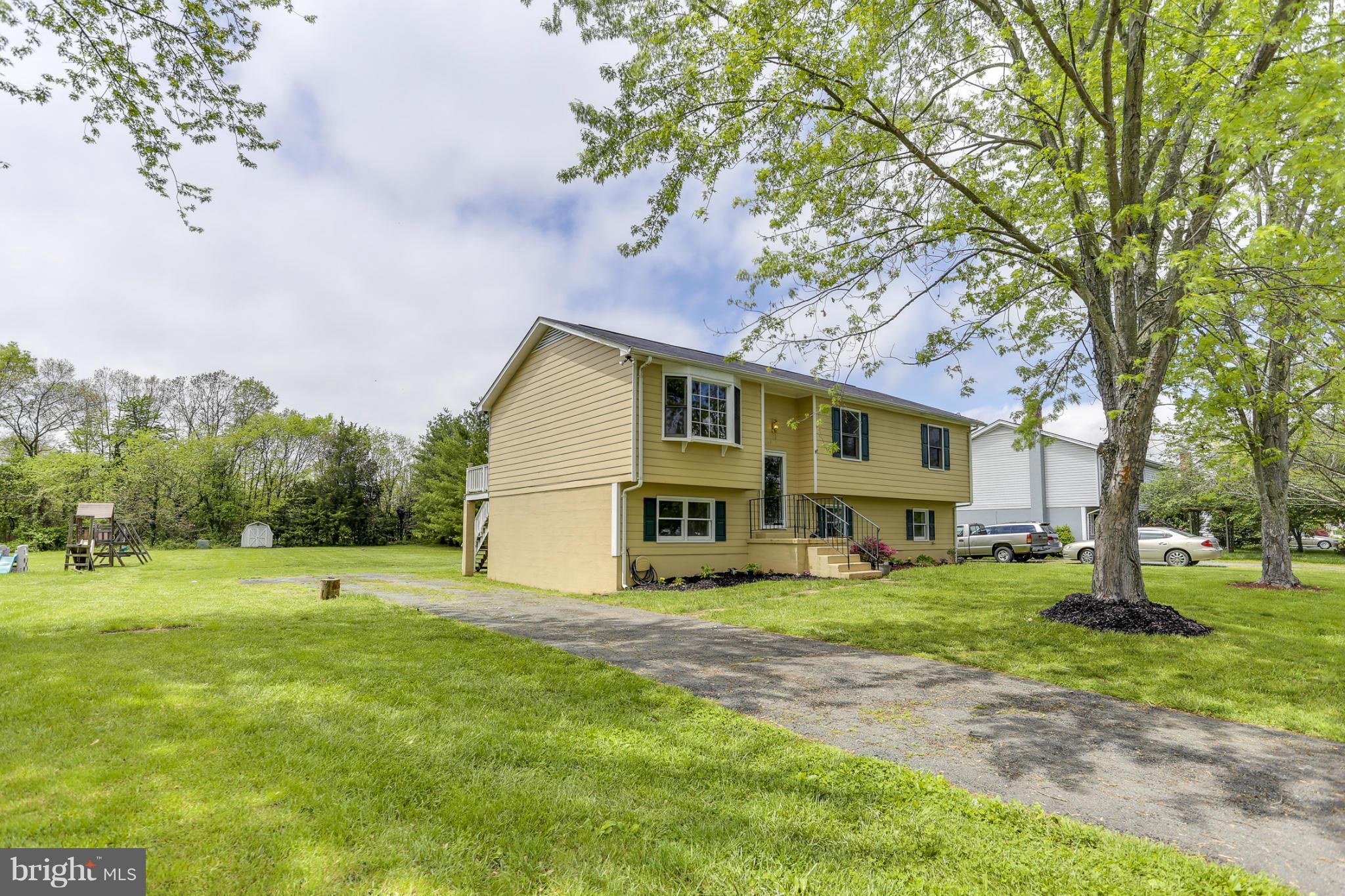 MEADOWBROOKE - Residential