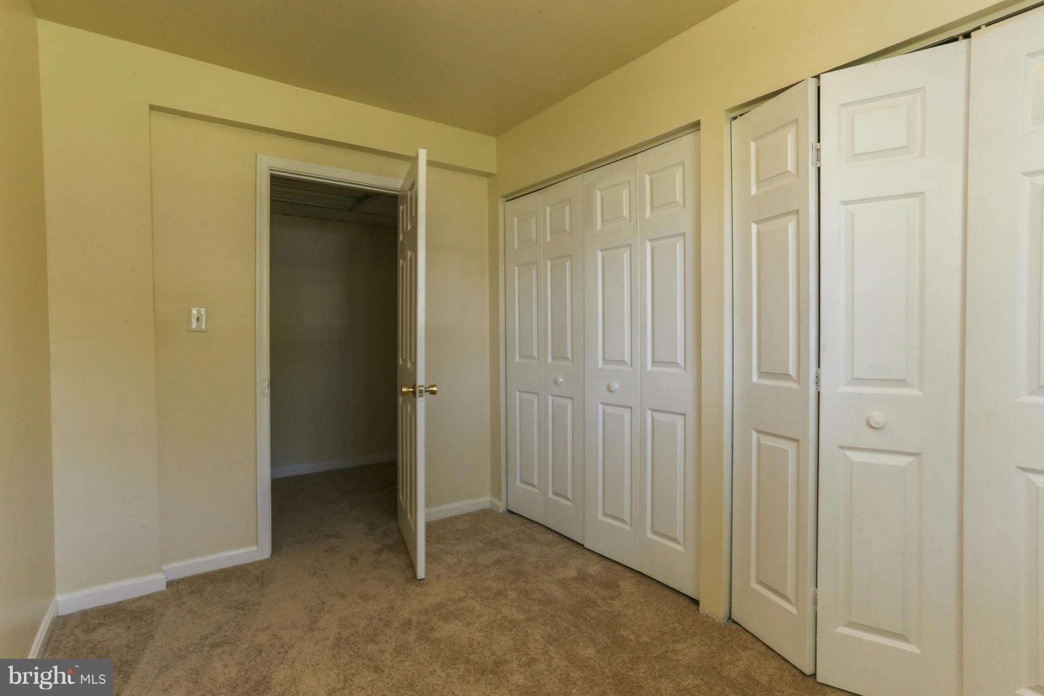 MEADOWBROOKE - Residential