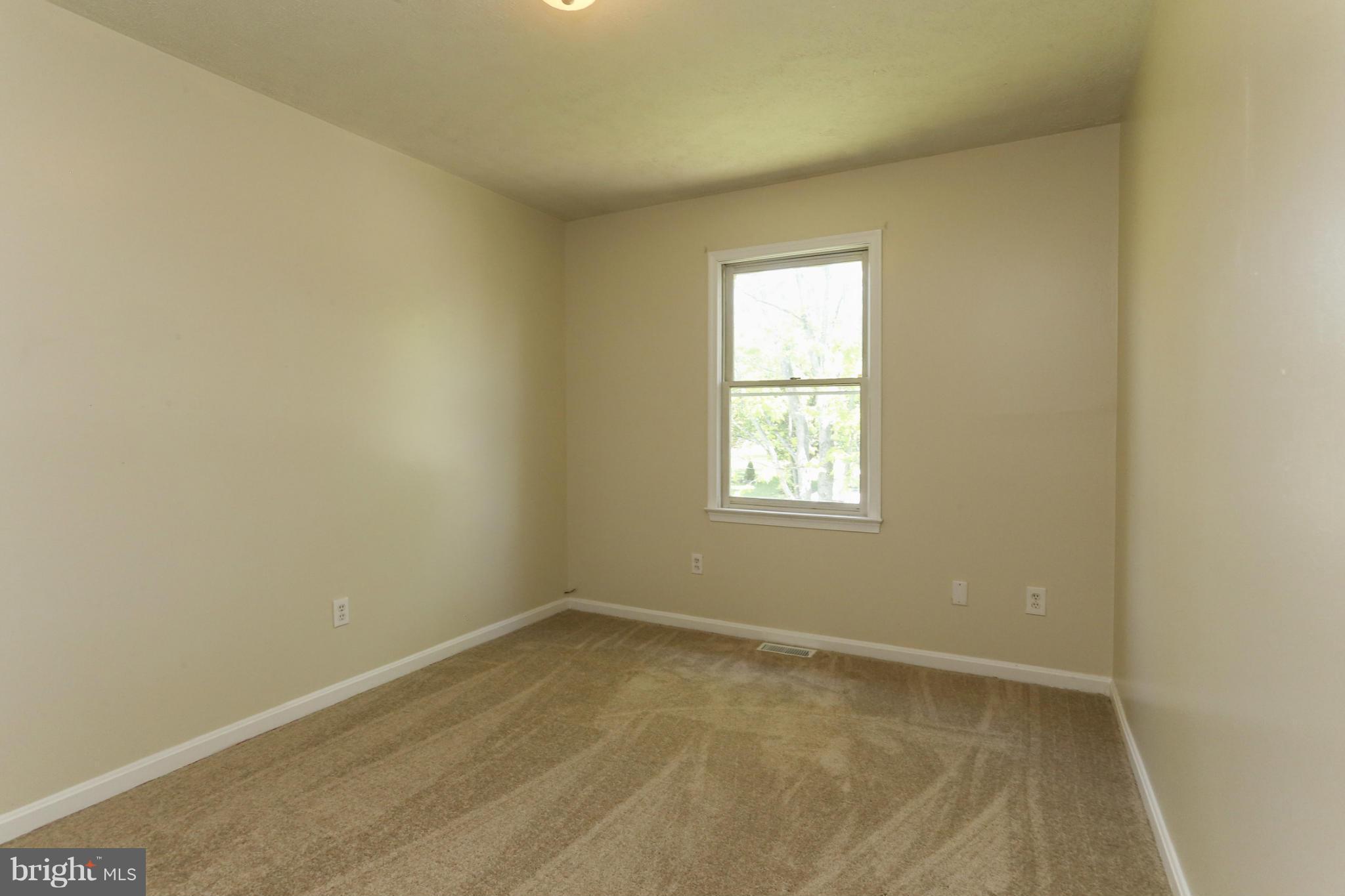 MEADOWBROOKE - Residential