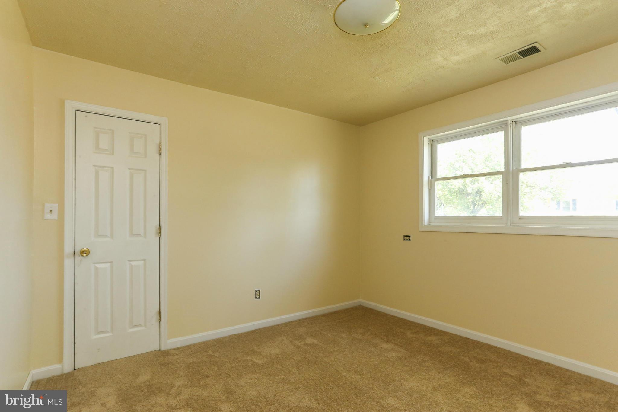 MEADOWBROOKE - Residential