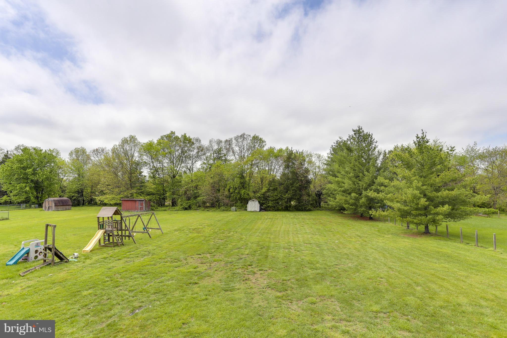 MEADOWBROOKE - Residential