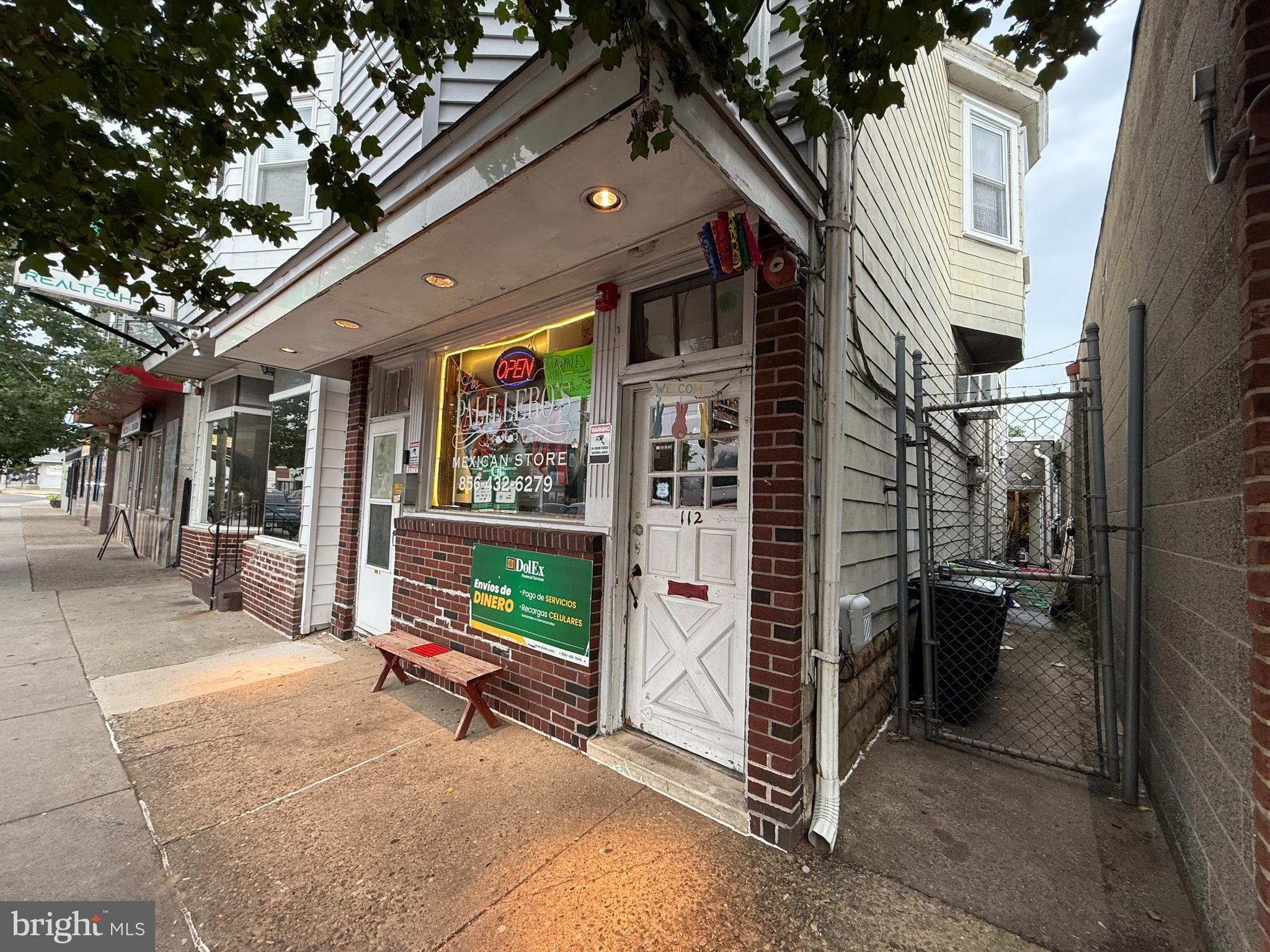 112 S BROADWAY