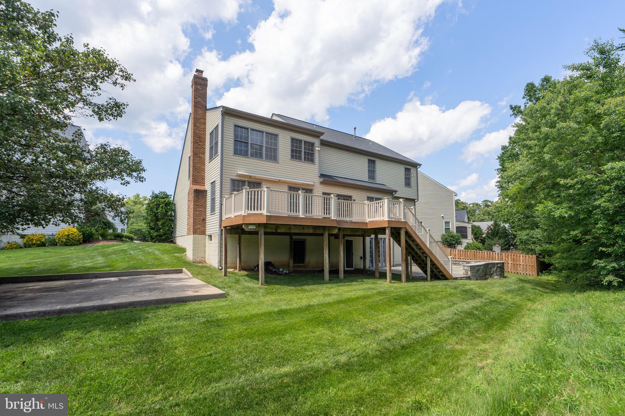 CROSSPOINTE - Residential