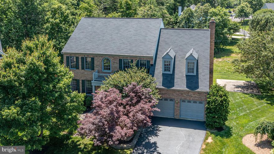 WELCOME TO CROSSPOINTE, ONE OF THE MOST SOUGHT AFTER COMMUNITIES IN FAIRFAX STATION FULL OF WONDERFUL AMENITIES SUCH AS 2 CLUBHOUSES AND SWIMMING POOLS, 8 TENNIS COURTS, 6 TOT LOTS, PICKELBALL AND BASKETBALL COURTS, 12 MILES OF WALKING/BIKING TRAILS AND 3  SOCCER FIELDS.  THIS LOVELY HOME SITS ON A PREMIUM, QUIET CUL DE SAC LOT BACKING TO A TREE PRESERVE AREA AND FEATURES 5 BEDROOMS AND 4.5 BATHROOMS WITH OVER 4,600 SQ FT ON THREE FINISHED LEVELS WITH A WALK-OUT LOWER LEVEL, REAR TREX DECK AND REAR SLATE PATIO, PERFECT FOR OUTDOOR ENTERTAINING!  THE PROFESSIONALLY LANDSCAPED YARD ALSO OFFERS AN IN-GROUND IRRIGATION SYSTEM.  ON THE INSIDE, YOU'LL FIND BEAUTIFULLY RENFINISHED HARDWOOD FLOORING ON THE MAIN LEVEL WITH TWO LEVELS OF NEW PLUSH NEUTRAL CARPET.  A MAIN LEVEL OFFICE IS THE PERFECT WORK FROM HOME SPOT.  THE KITCHEN OFFERS PLENTIFUL 42" UPGRADED CHERRY WOOD CABINETS, CENTER ISLAND WITH GAS COOKTOP (AS-IS), CORIAN COUNTERS, ELECTRIC SMOOTH TOP STOVE, BUILT-IN MICROWAVE, DISHWASHER AND REFRIGERATOR WITH ICE MAKER, AND PANTRY.  OFF THE KITCHEN IS A BREAKFAST ROOM WITH FRENCH DOOR TO THE REAR MAINTEANCE-FREE DECK.  THE HUGE FAMILY ROOM FEATURES TONS OF WINDOWS, BRICK-FRONT WOOD-BURNING FIREPLACE WITH MANTEL AND A BEAUTIFUL ENTERTAINMENT CENTER.  DOUBLE DOORS LEAD YOU TO THE PRIMARY BEDROOM SUITE WITH CATHEDRAL CEILING, SITTING AREA, HUGE WALK-IN CLOSET AND LUXURY PRIMARY BATHROOM WITH DUAL-SINK VANITY, LARGE SOAKING TUB AND SEPARATE SHOWER.  ALL THREE OTHER UPPER LEVEL BEDROOMS ARE GENEROUS SIZED!  THE WALK-OUT LOWER LEVEL FEATURES A LARGE REC ROOM, BONUS 5th BEDROOM, 4th FULL BATHROOM AND TWO STORAGE AREAS.  HURRY TO SEE THIS HOME IN PERSON!  ALL YOU NEED IS A FRESH COAT OF PAINT AND THIS HOME WILL LOOK LIKE NEW!