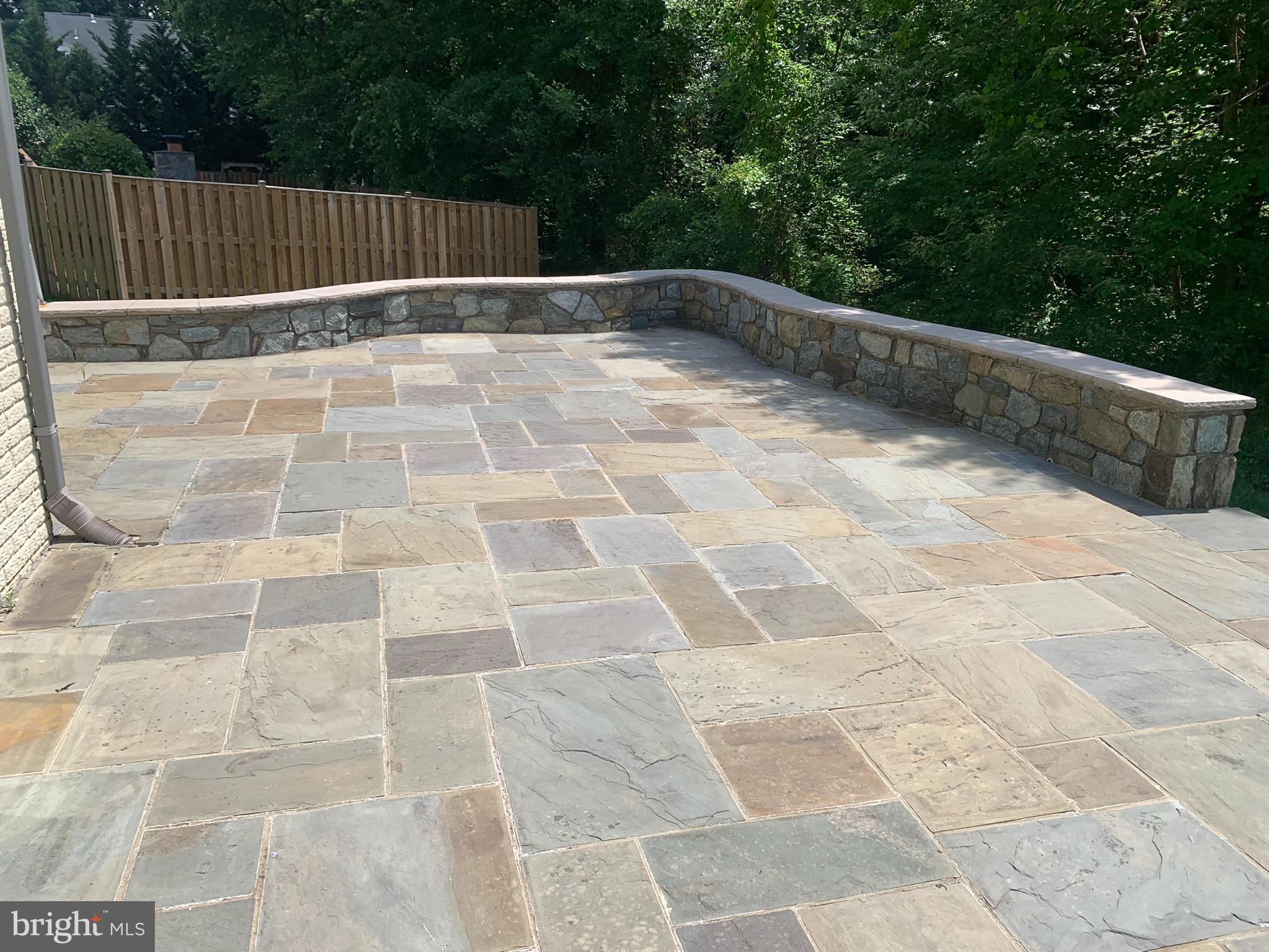 CROSSPOINTE - Residential