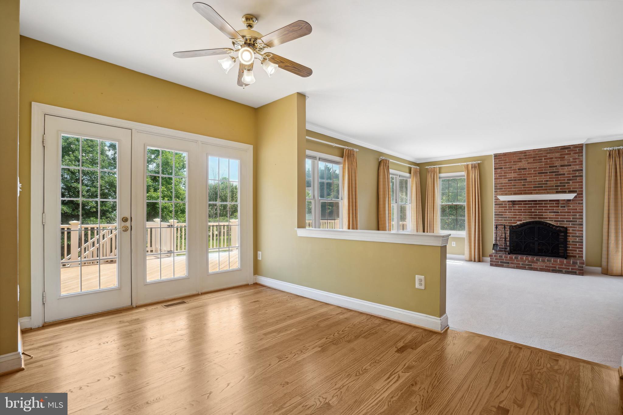 CROSSPOINTE - Residential