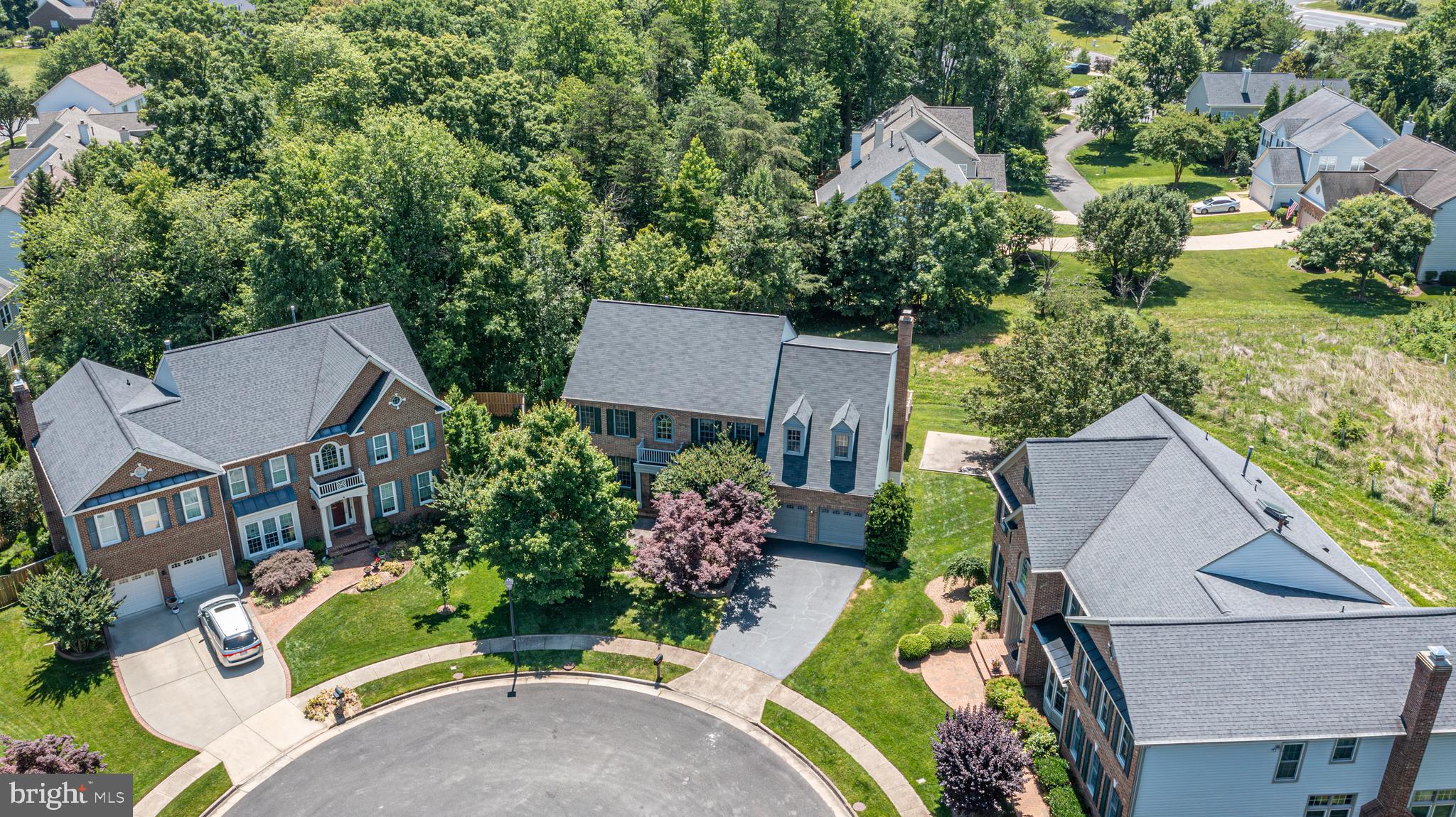 CROSSPOINTE - Residential