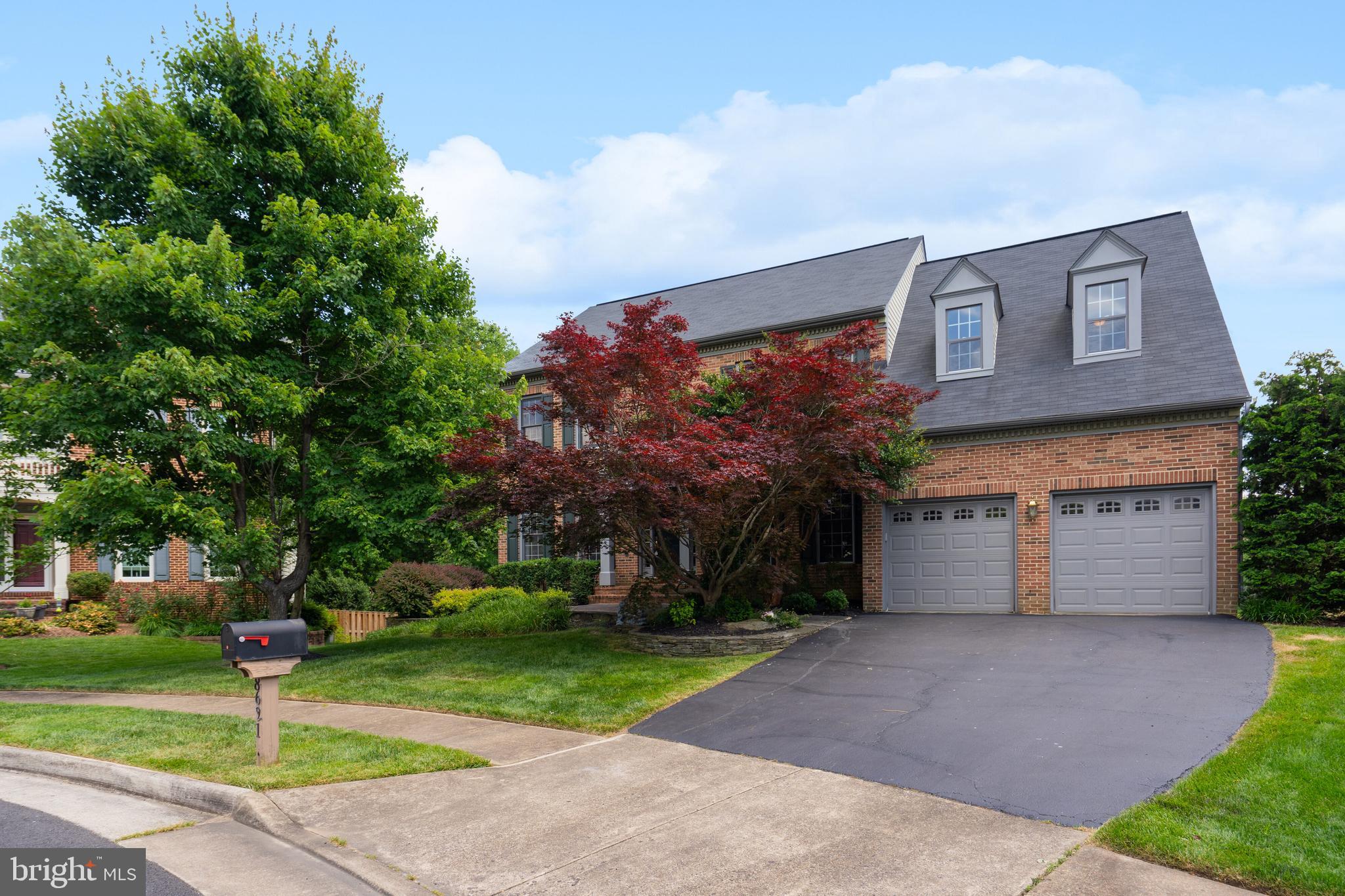 CROSSPOINTE - Residential