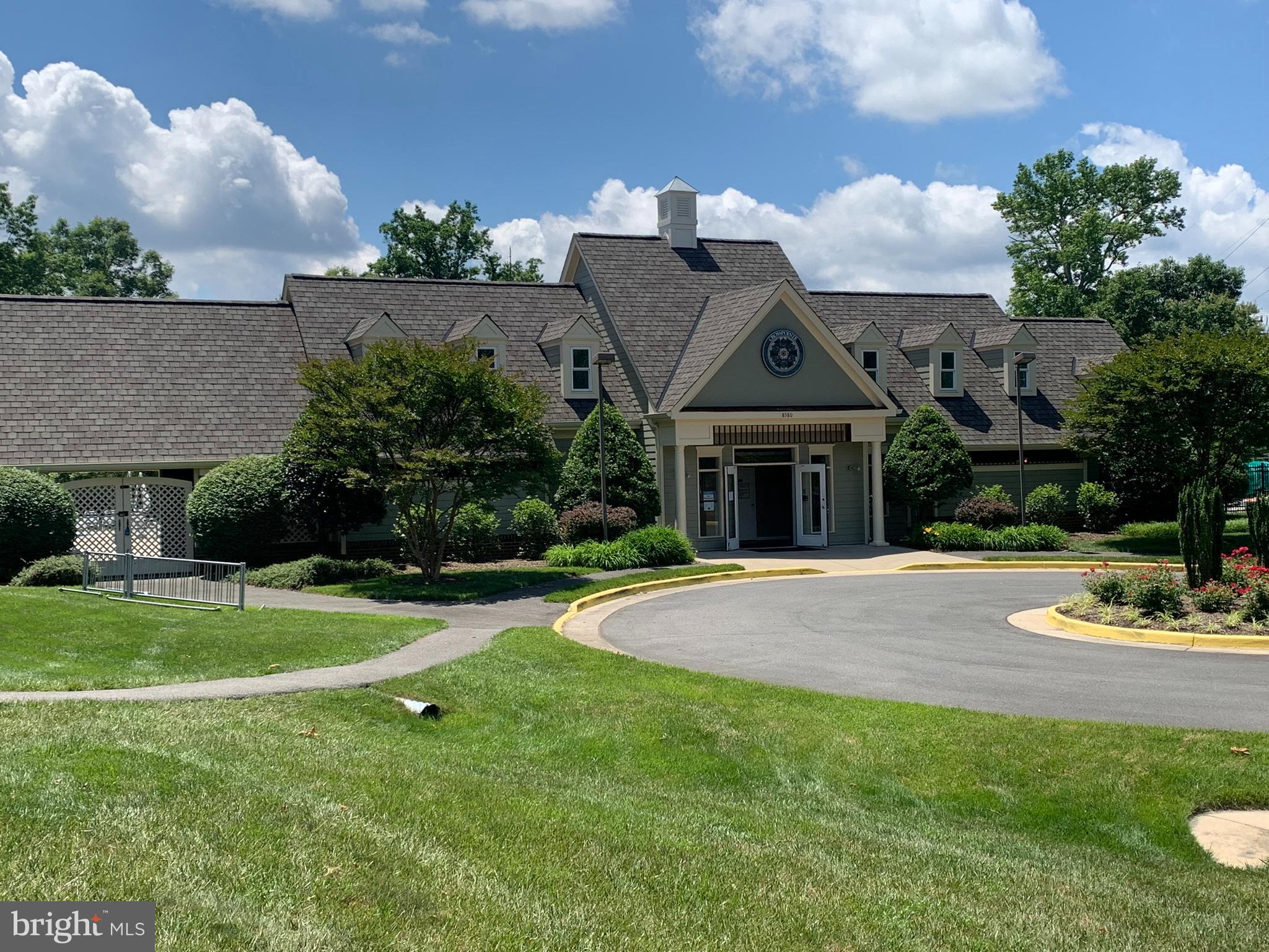 CROSSPOINTE - Residential