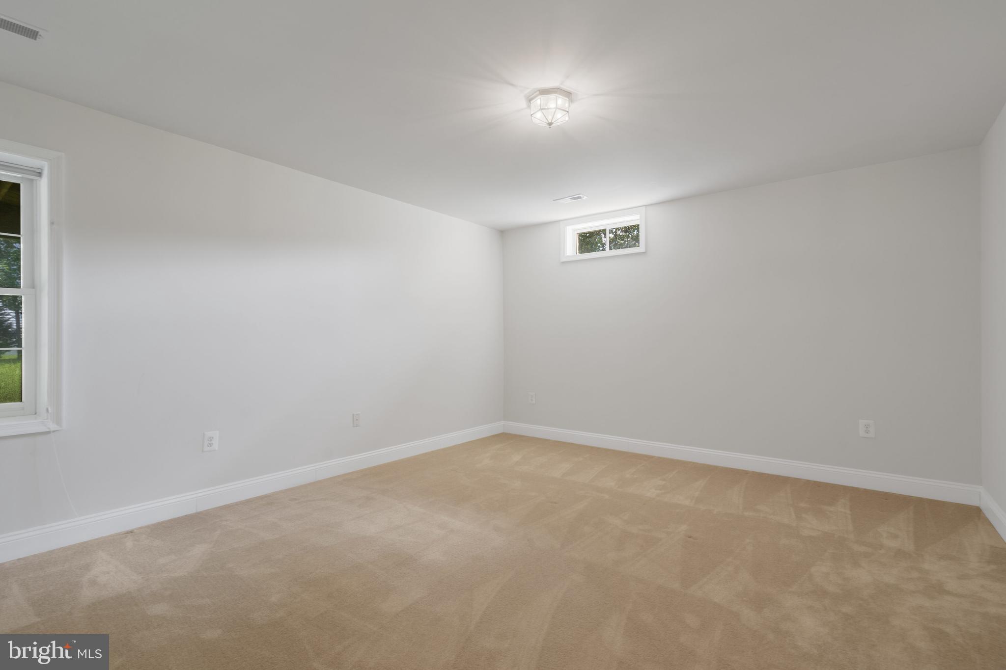 CROSSPOINTE - Residential