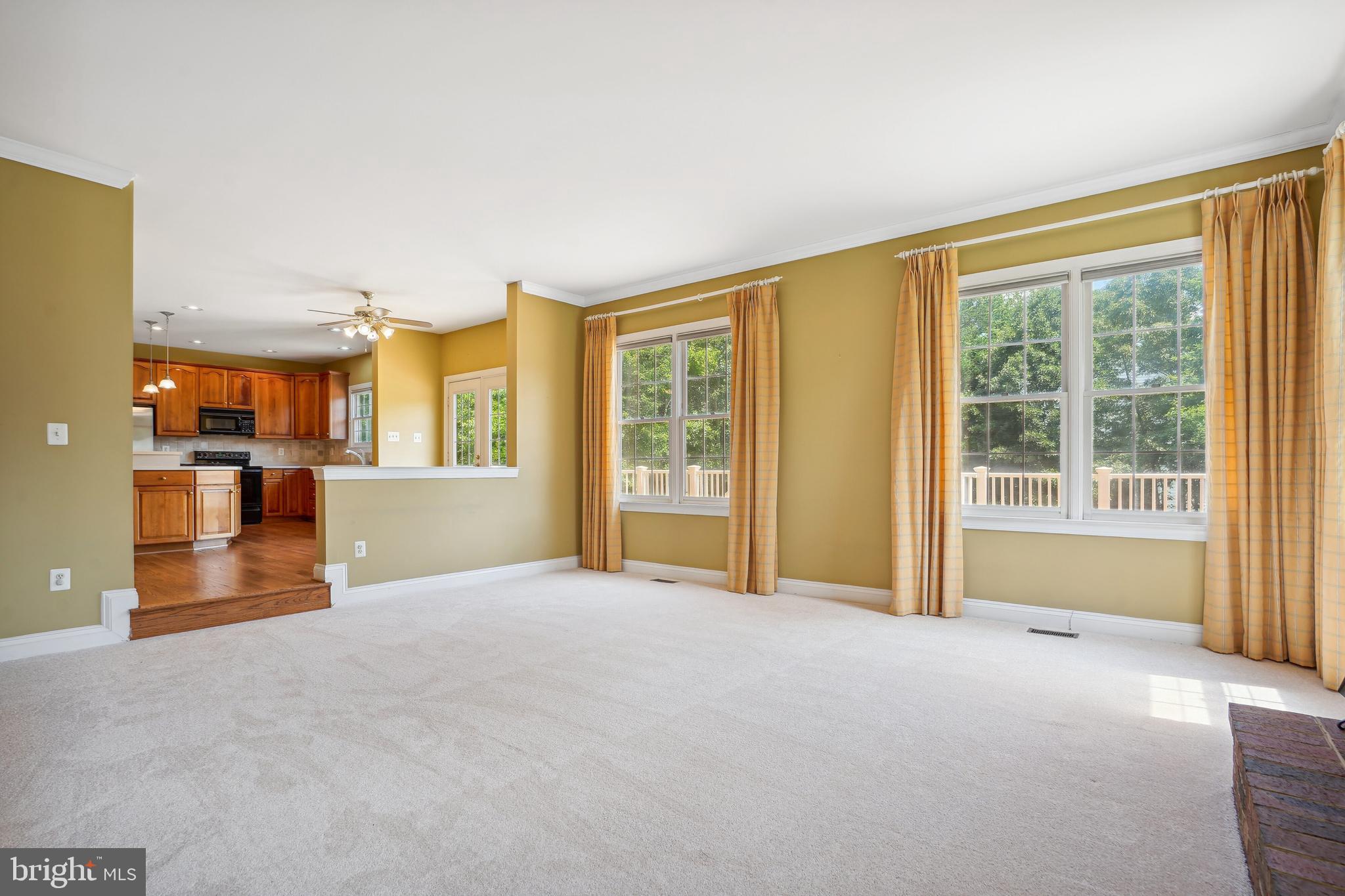 CROSSPOINTE - Residential