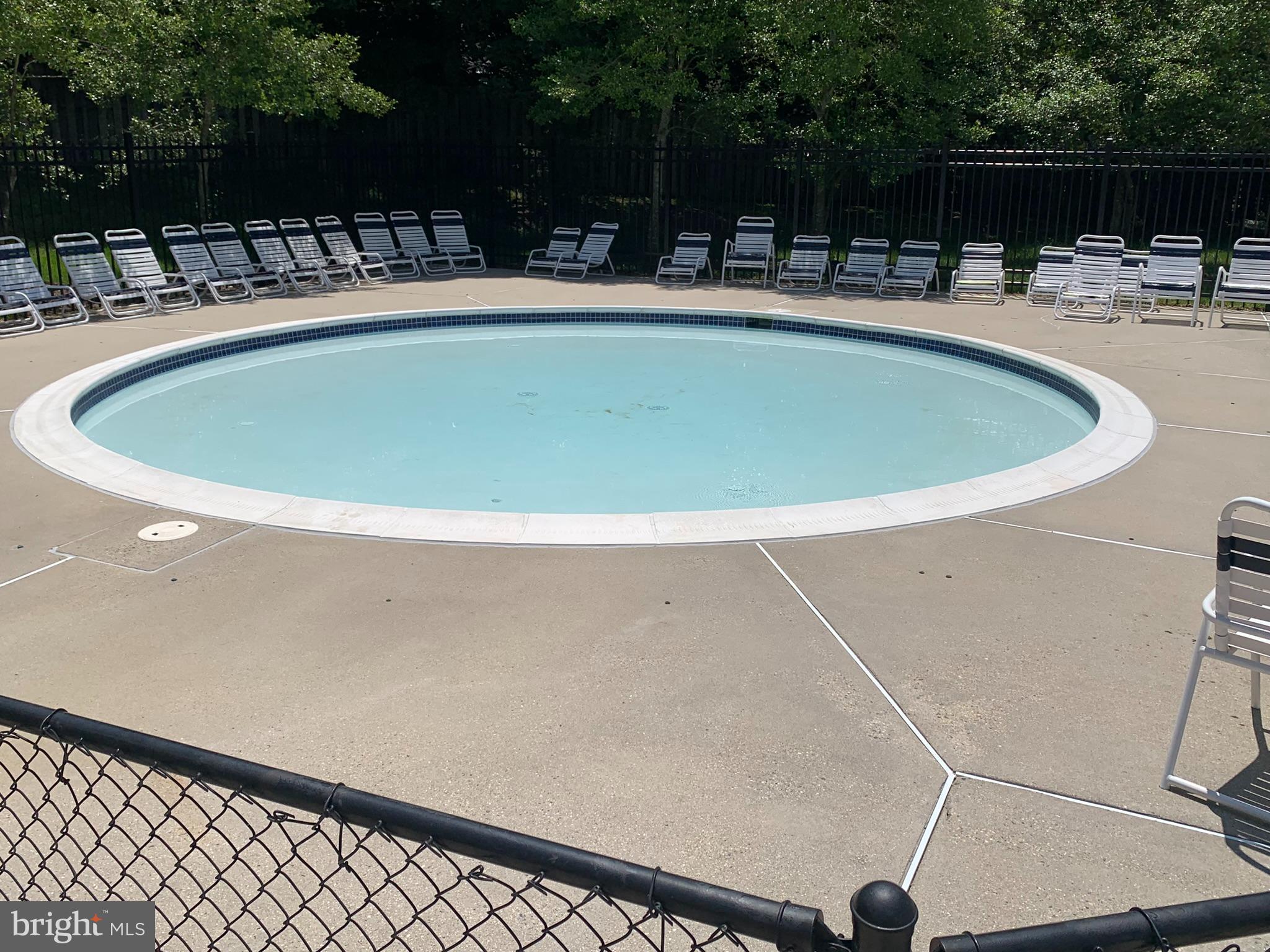 CROSSPOINTE - Residential