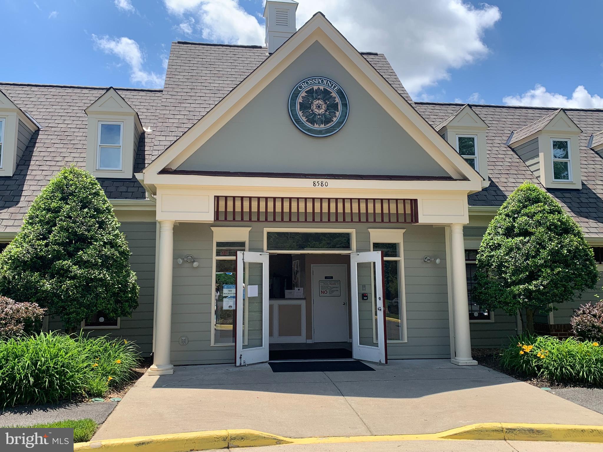 CROSSPOINTE - Residential