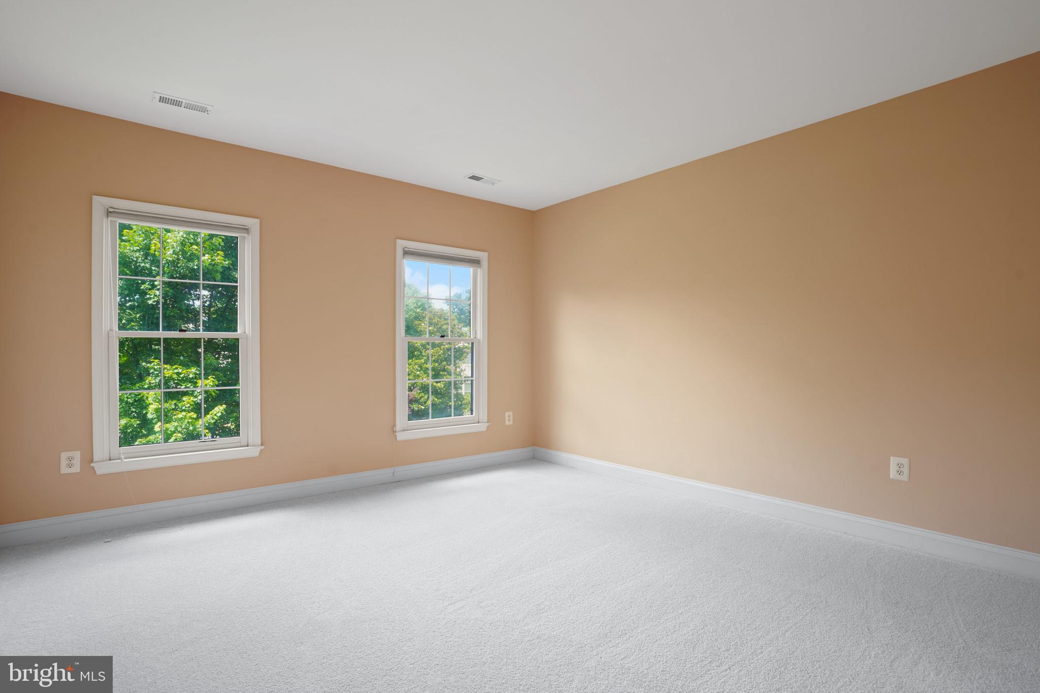 CROSSPOINTE - Residential