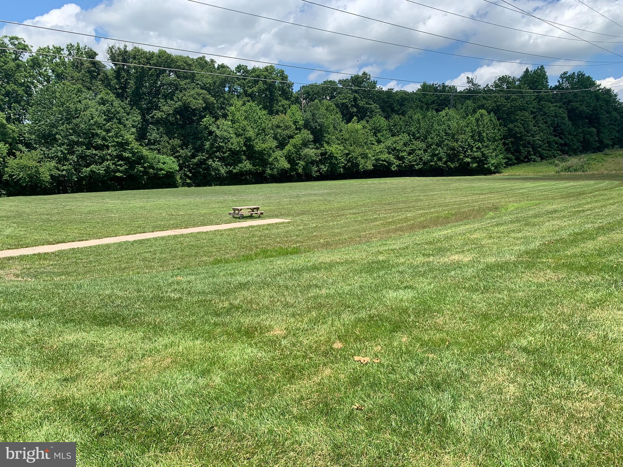 CROSSPOINTE - Residential