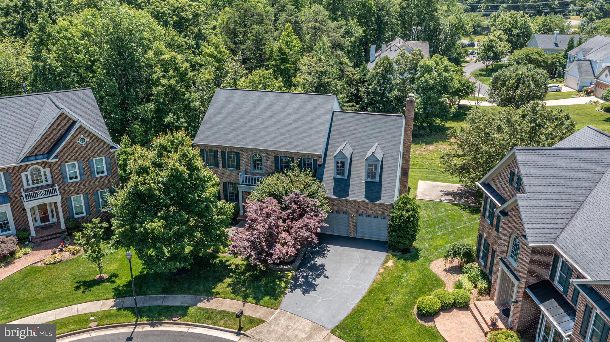 CROSSPOINTE - Residential