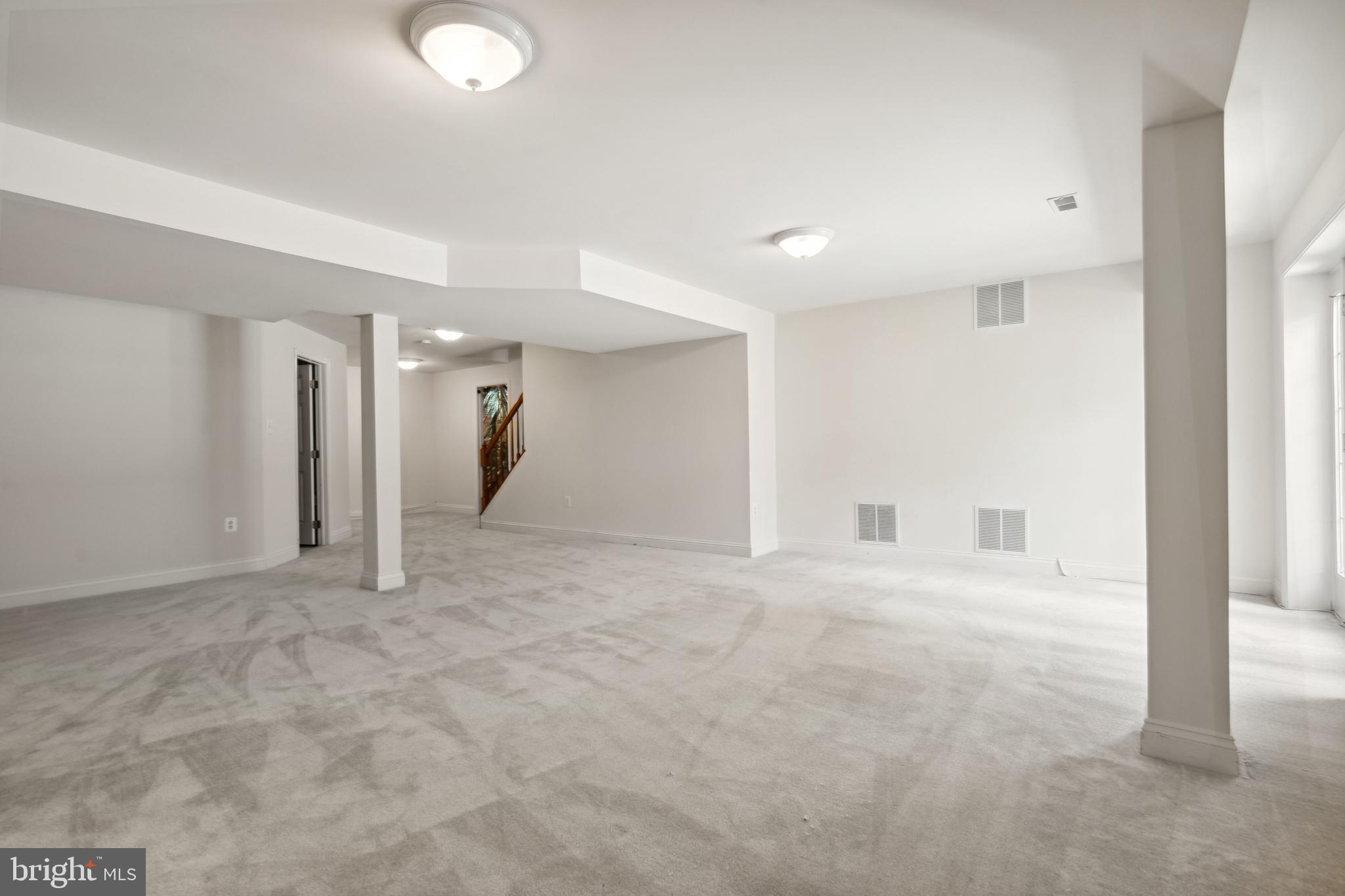 CROSSPOINTE - Residential