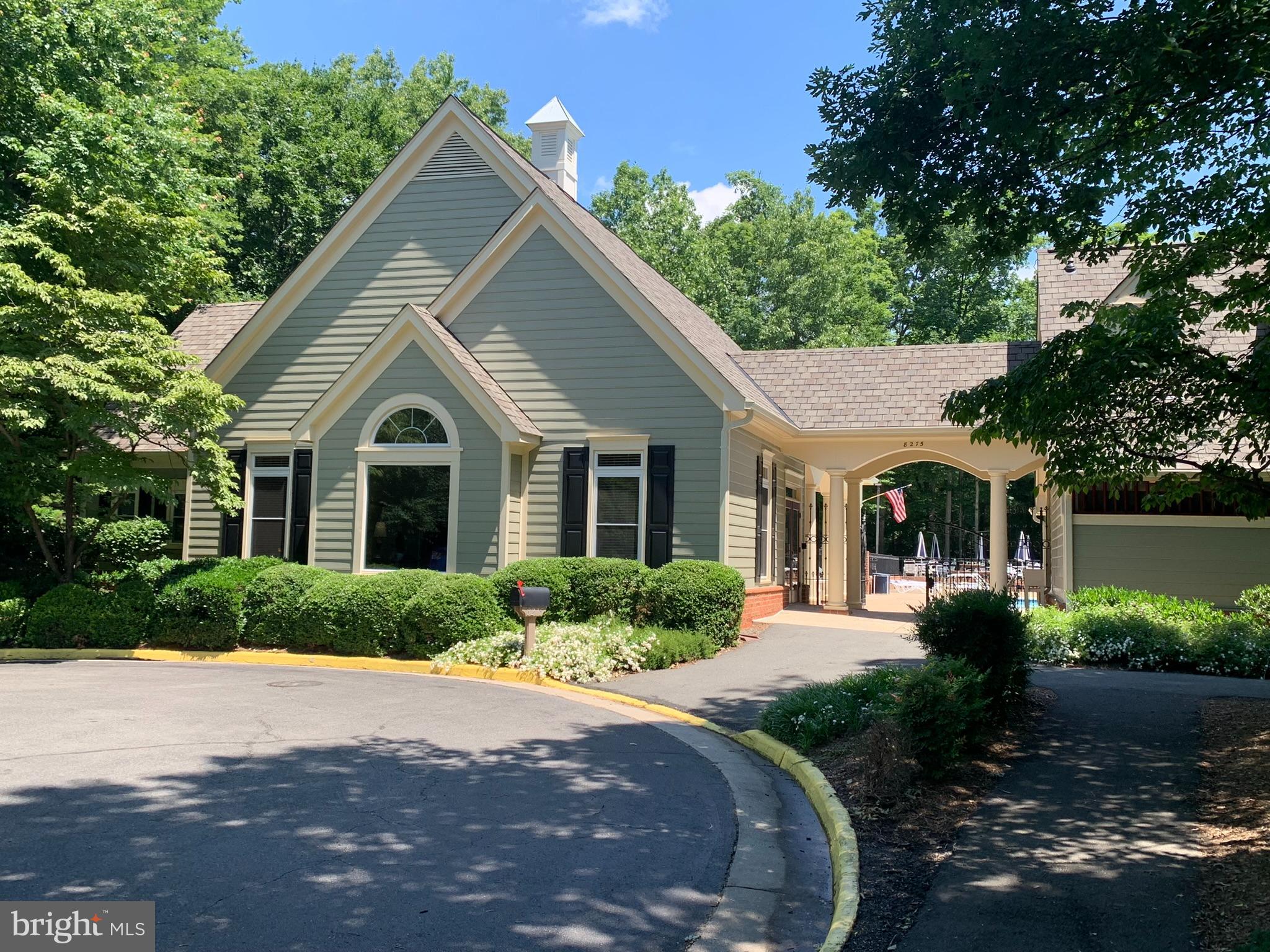 CROSSPOINTE - Residential