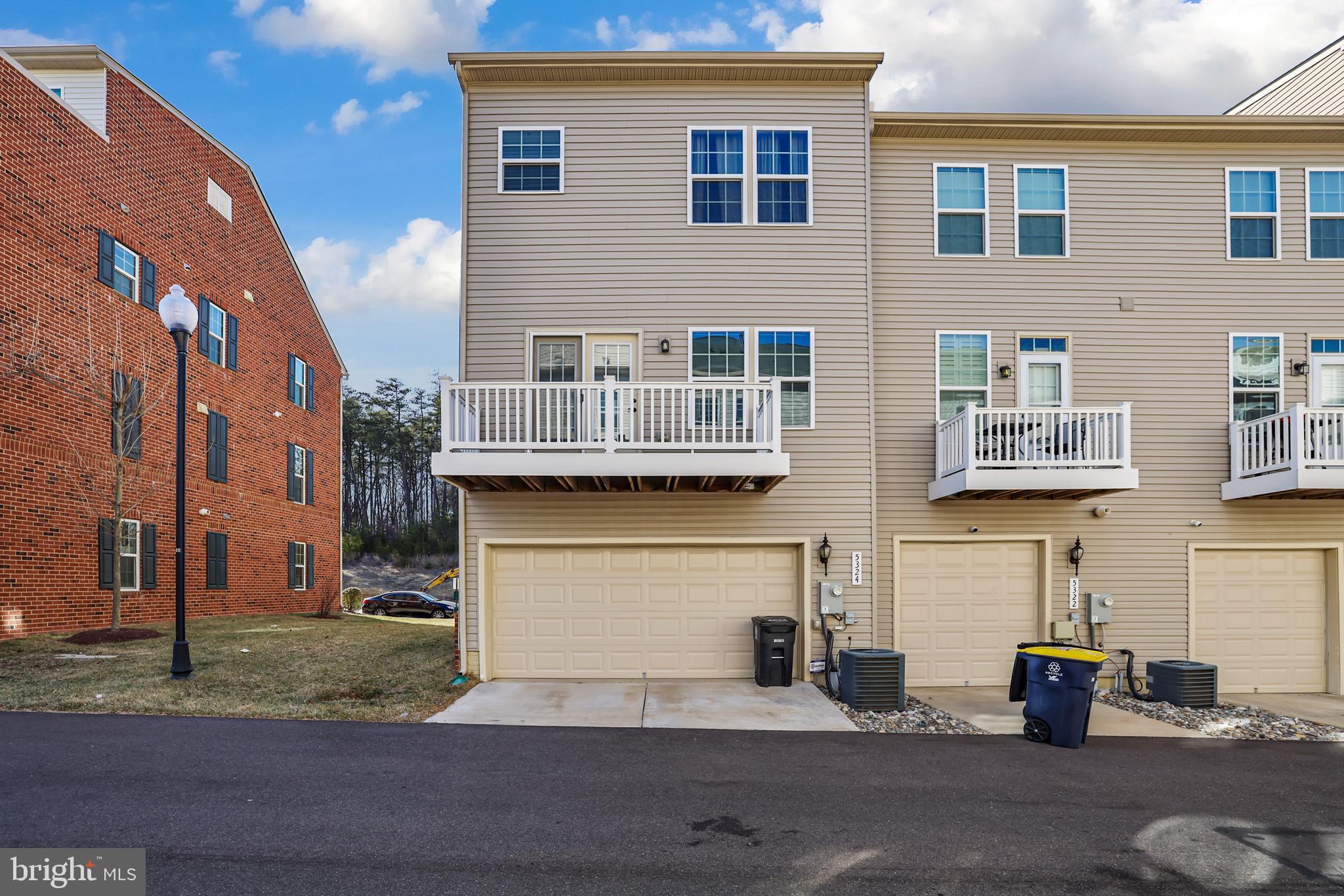 WESTPHALIA TOWN CENTER - Residential Lease