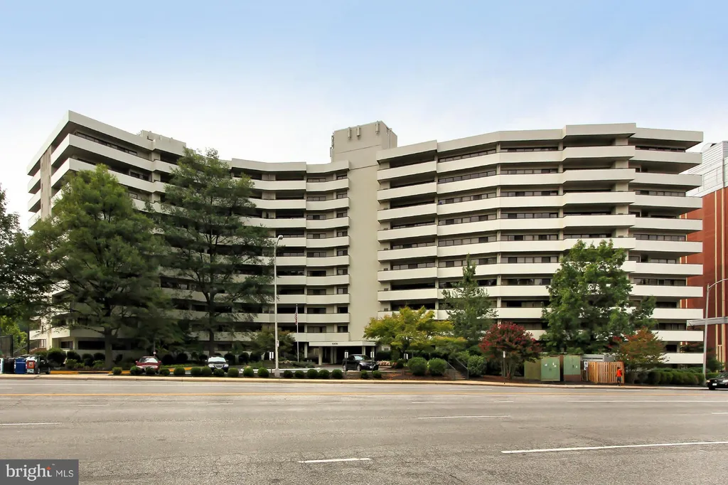 5300 Columbia Pike Unit 303, Arlington, VA 22204