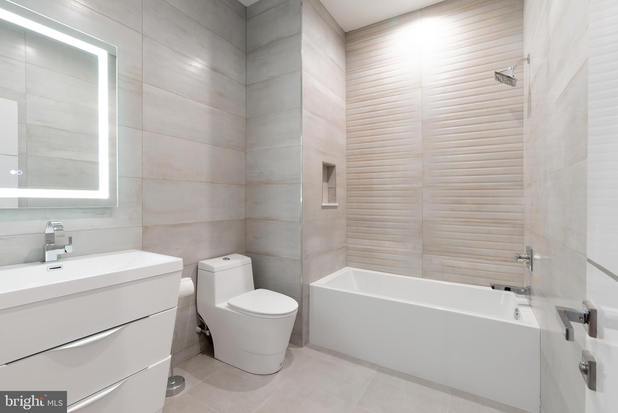 FRANCISVILLE - Residential