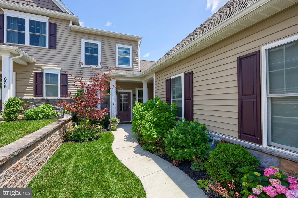 Photo of 607 Blue Spruce Drive, LITITZ, PA 17543 (MLS # PALA2071520)