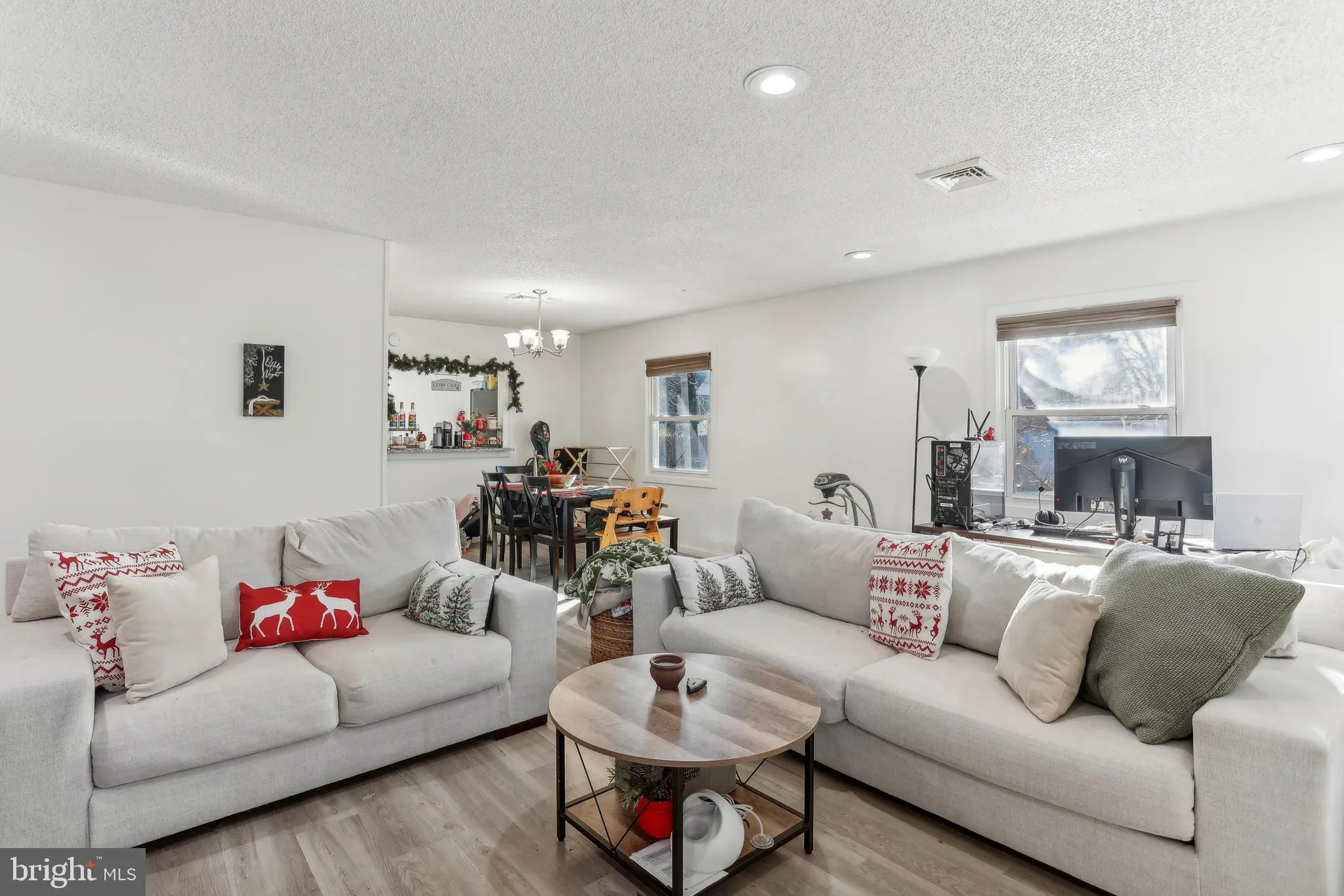 Willingboro, New Jersey 08046, United States, 3 Bedrooms Bedrooms, ,2 BathroomsBathrooms,Residential,Pending,77608