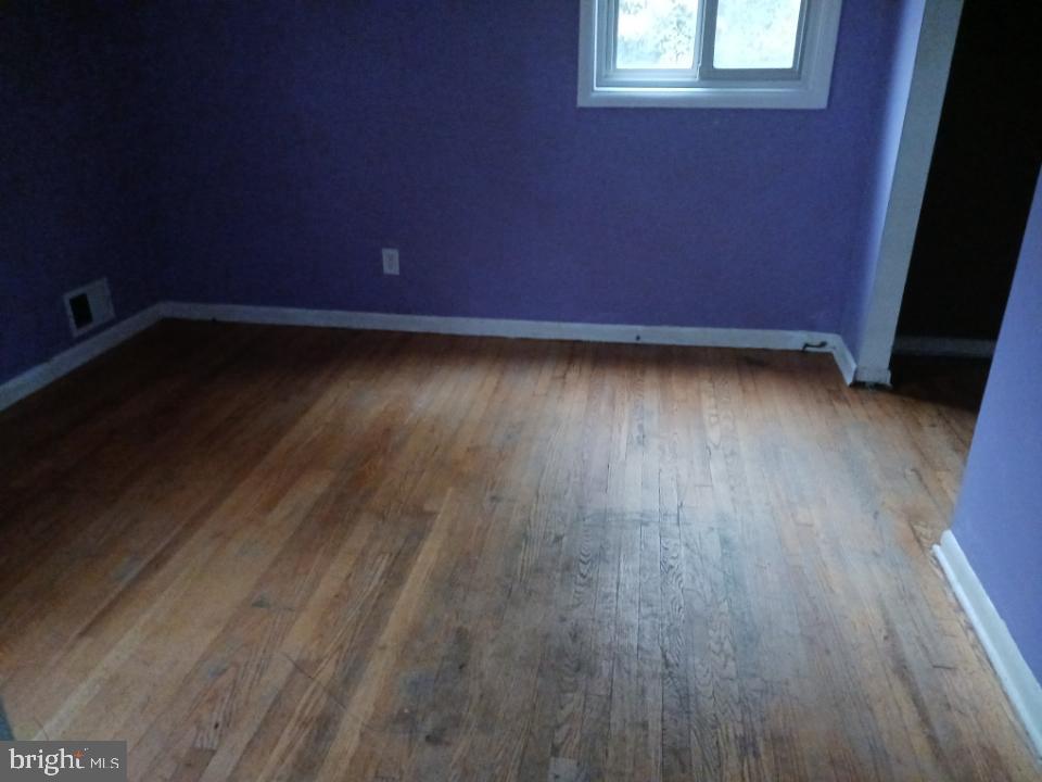 RIVERDALE WOODS - Residential