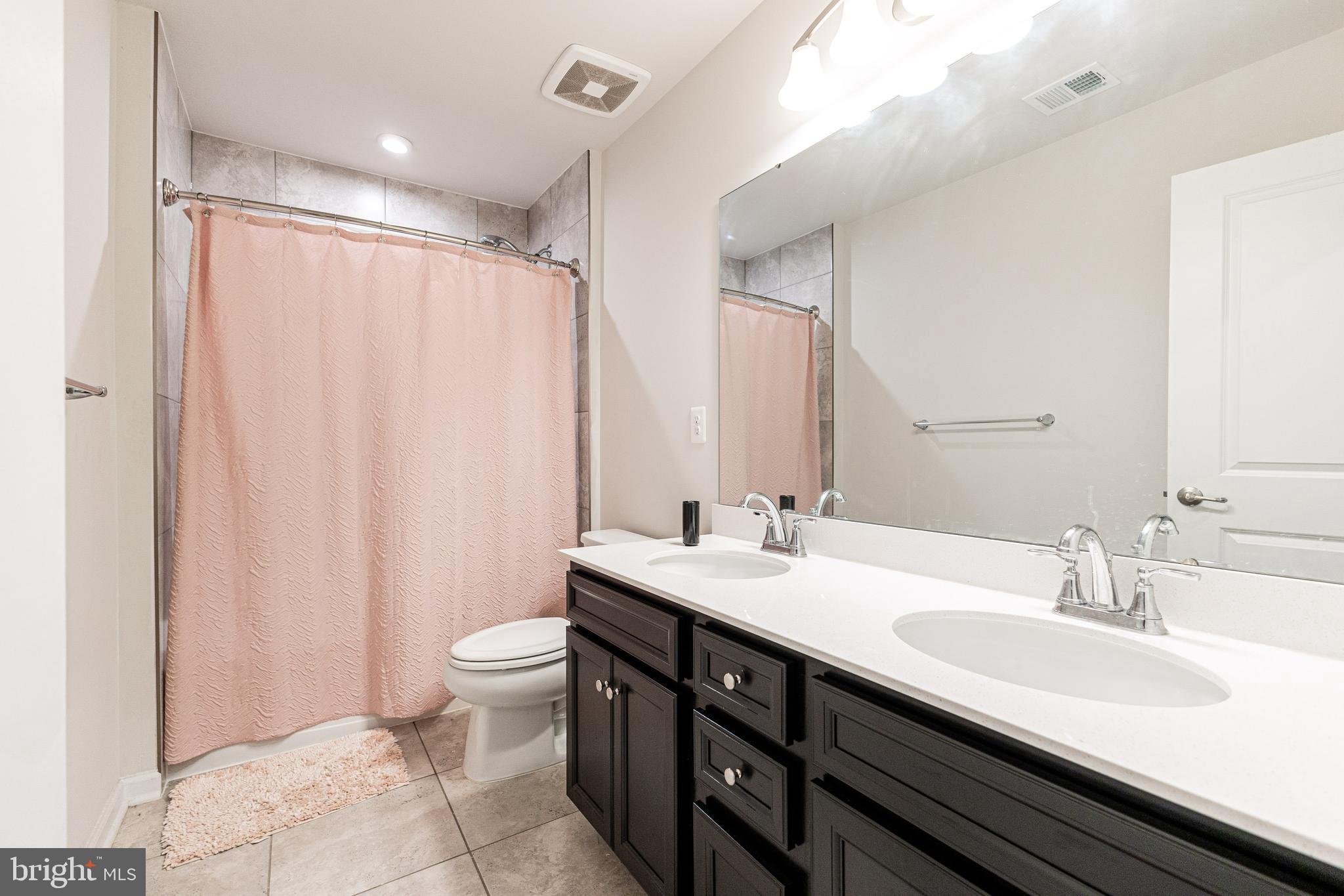 WOODBERRY MANOR - Residential