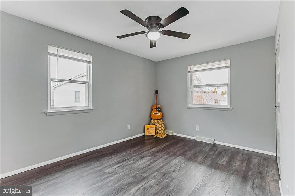 ANCIENT OAK WEST - Residential