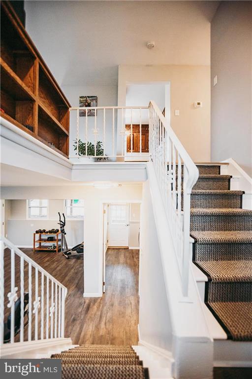 ANCIENT OAK WEST - Residential