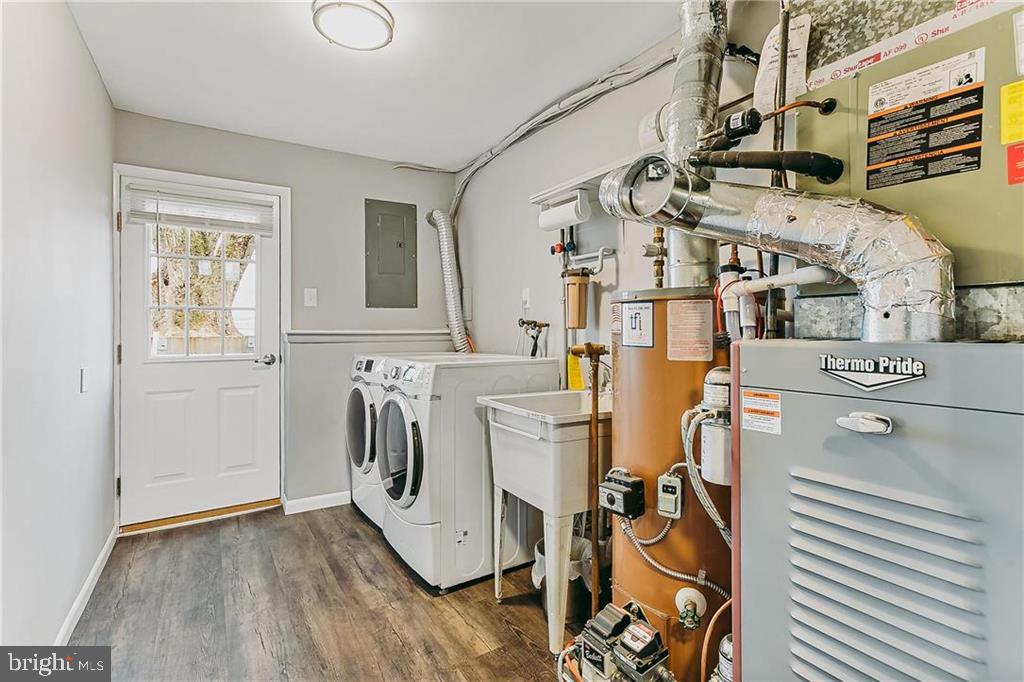 ANCIENT OAK WEST - Residential