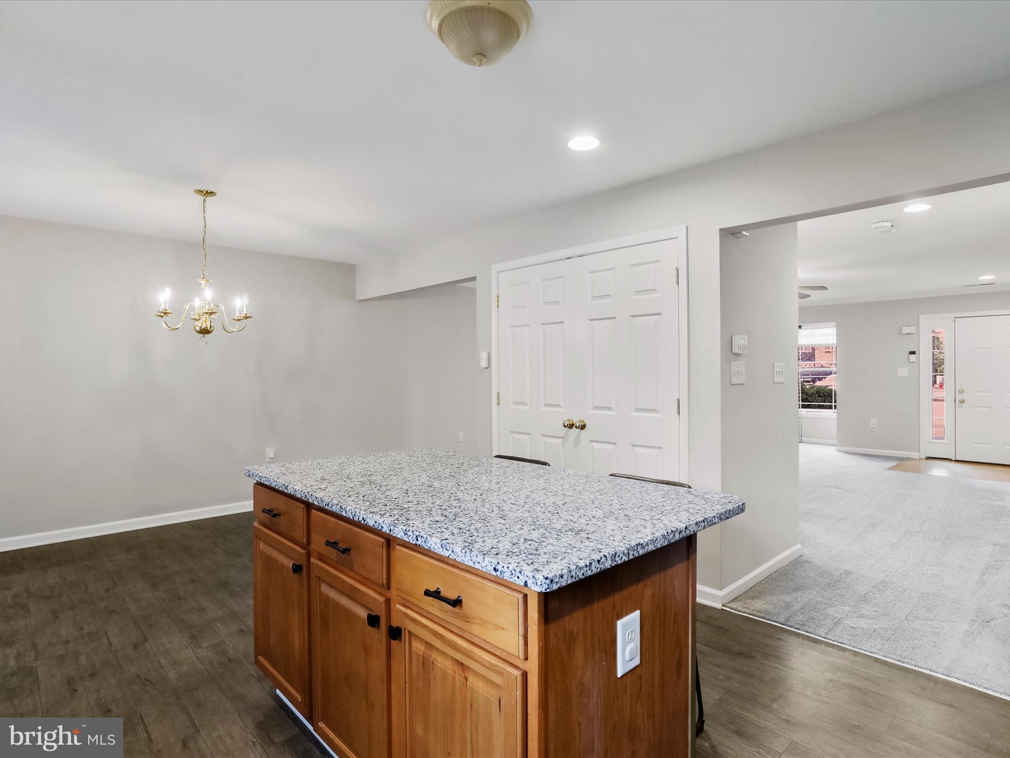 LOCUST HILL - Residential