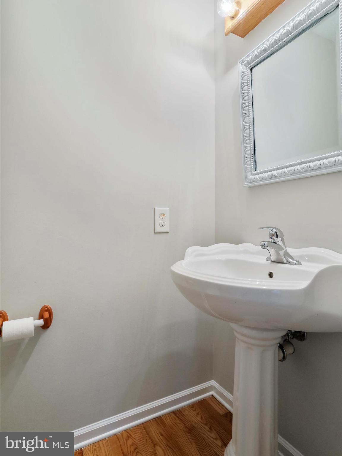 LOCUST HILL - Residential