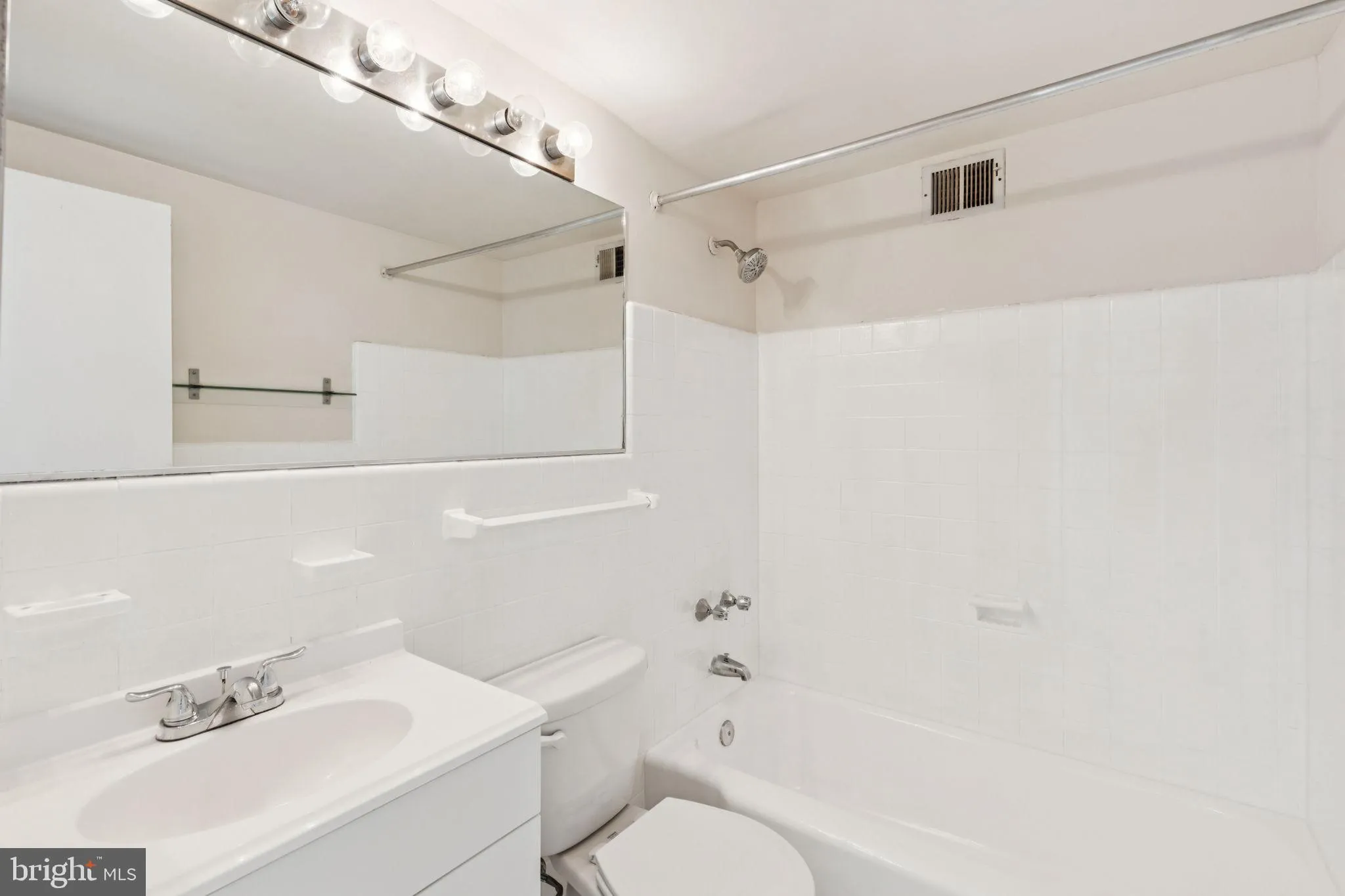 Philadelphia, Pennsylvania 19103, United States, 1 Bedroom Bedrooms, ,1 BathroomBathrooms,Residential,Coming Soon,179111