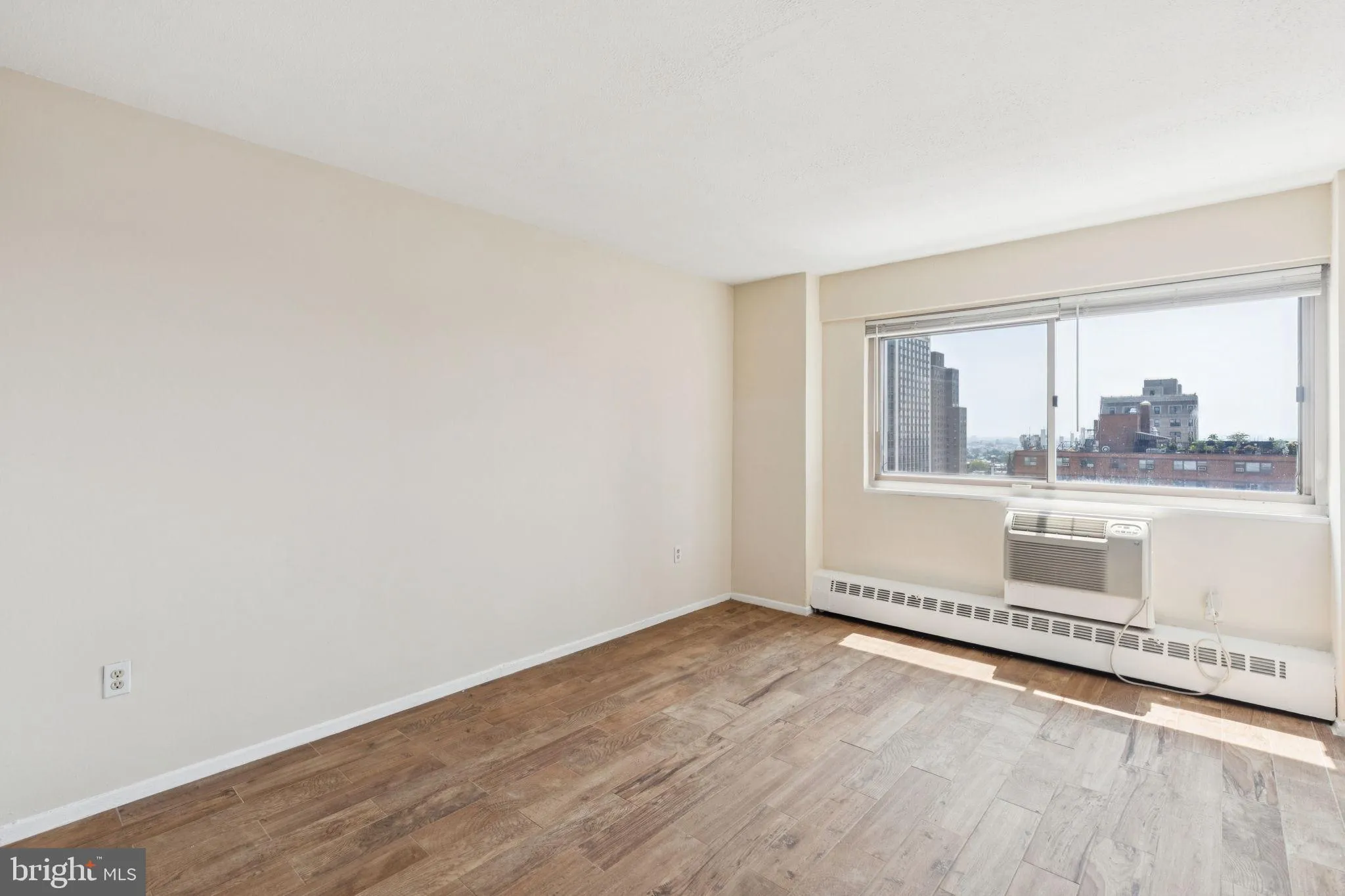 Philadelphia, Pennsylvania 19103, United States, 1 Bedroom Bedrooms, ,1 BathroomBathrooms,Residential,Coming Soon,179111