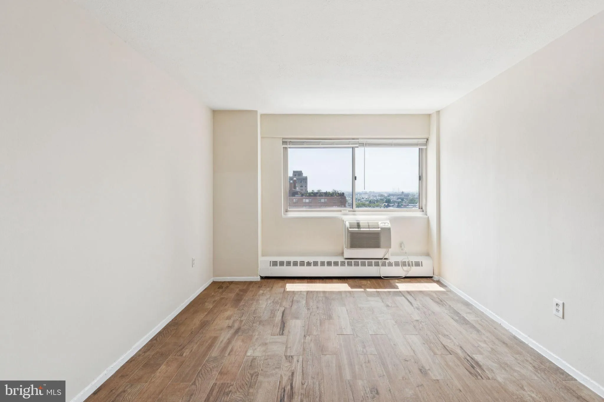 Philadelphia, Pennsylvania 19103, United States, 1 Bedroom Bedrooms, ,1 BathroomBathrooms,Residential,Coming Soon,179111